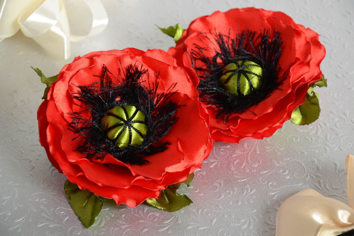 Set of 2 handmade accessories textile flower barrettes satin ribbon hair clips photo 1