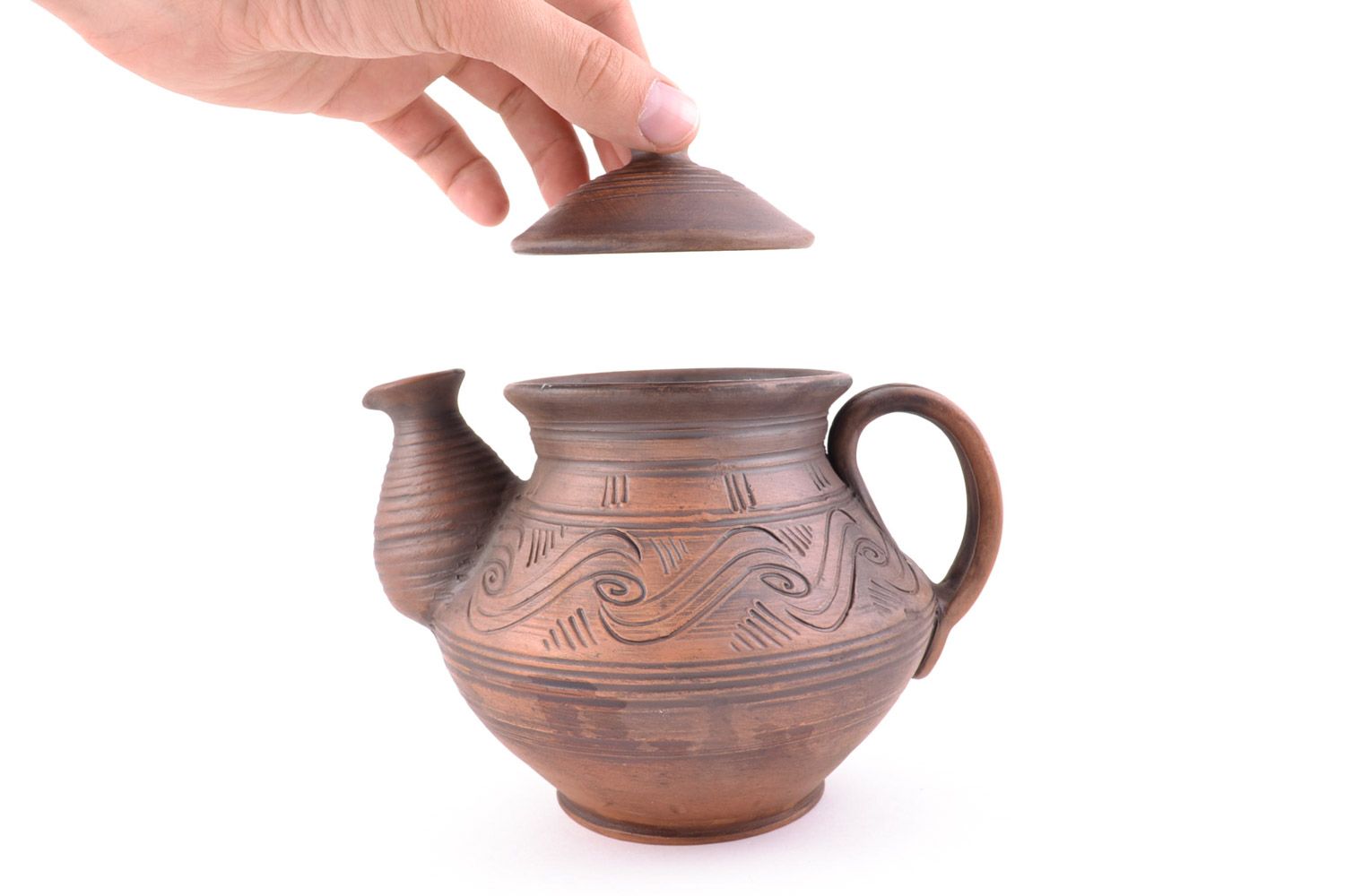 Заварочный керамический чайник ручной работы с крышкой объемом 700 мл фото 2