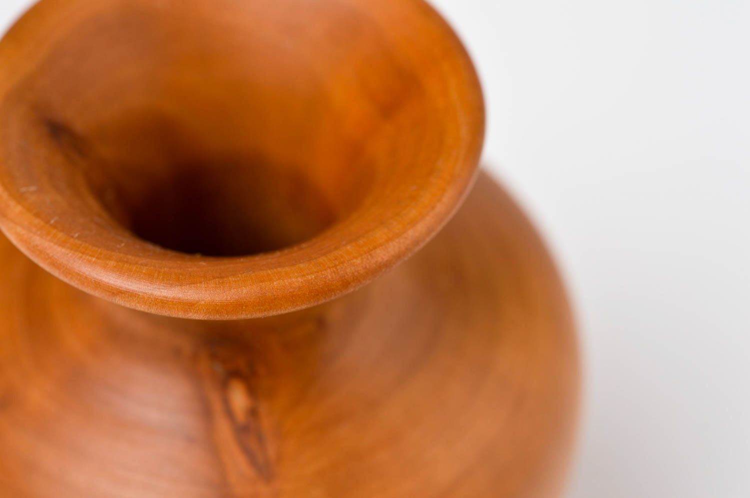 Красивая ваза ручной работы декор из дерева декоративная ваза интересной формы фото 5