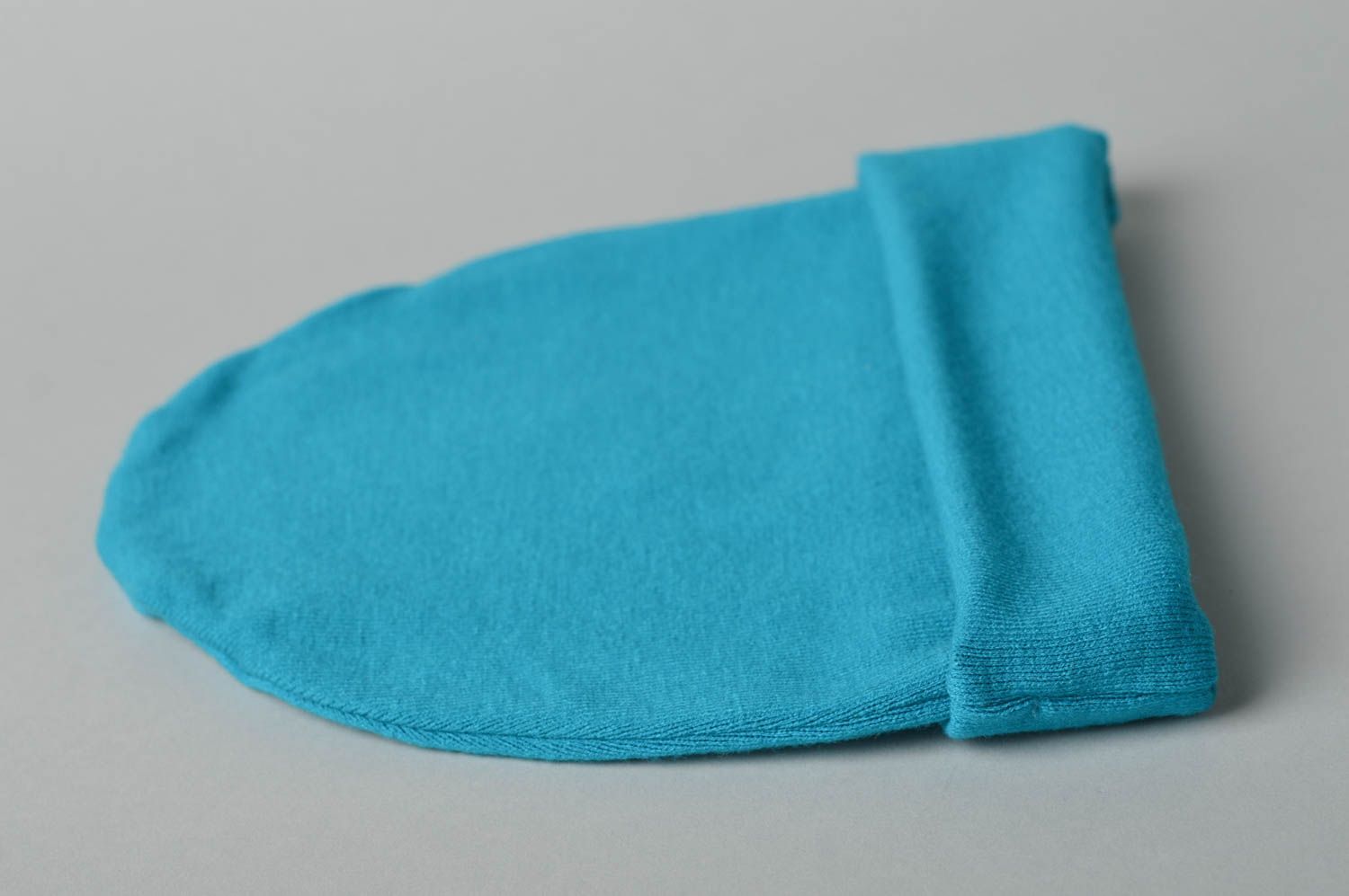 Bonnet laine fait main Chapeau hiver Vêtement femme bleu clair design tissu photo 4