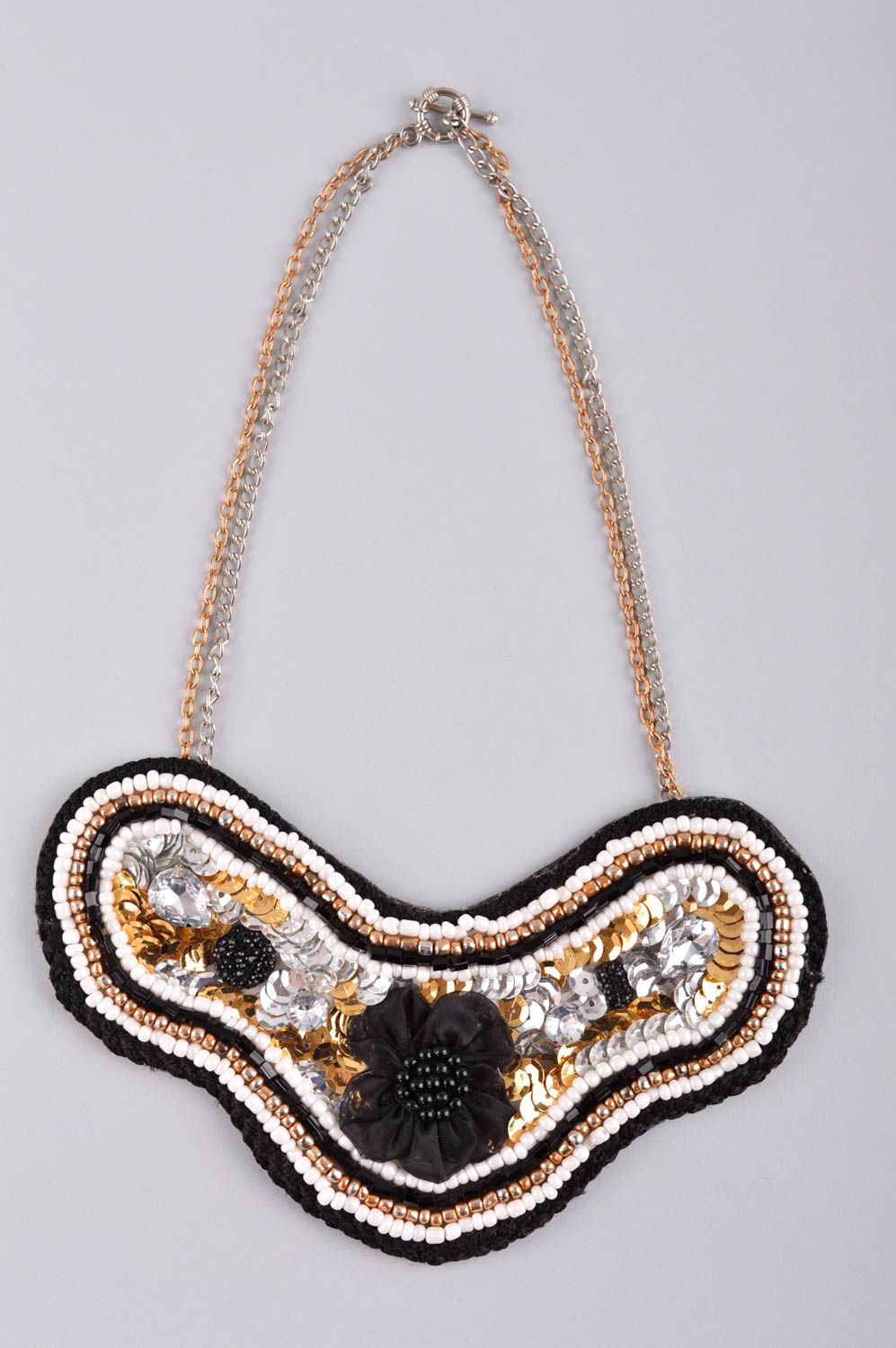 Ожерелье из бисера украшение ручной работы колье из бисера со стразами фото 2