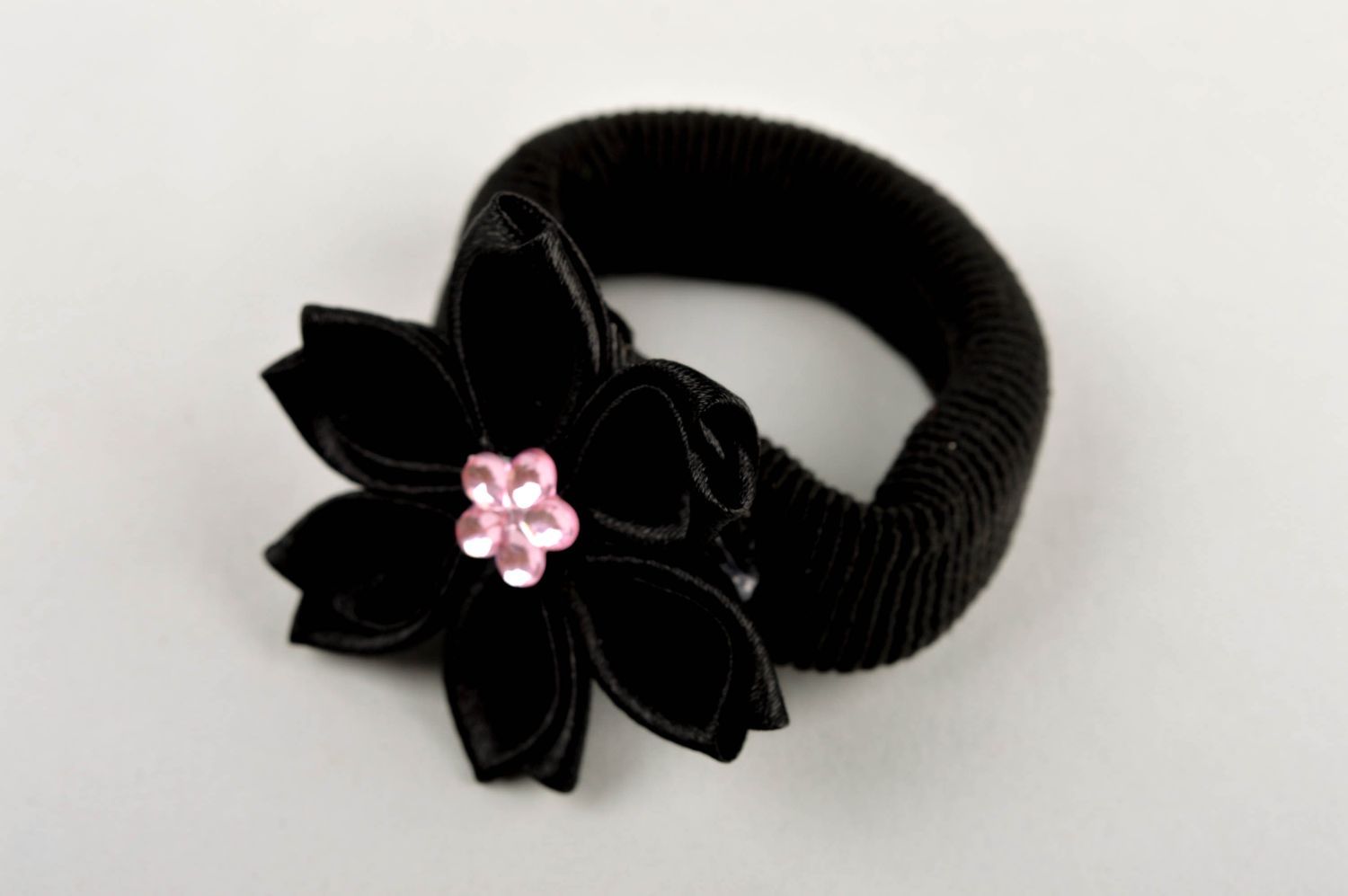 Élastique à cheveux fait main Accessoire coiffure fleur noire Cadeau femme photo 4
