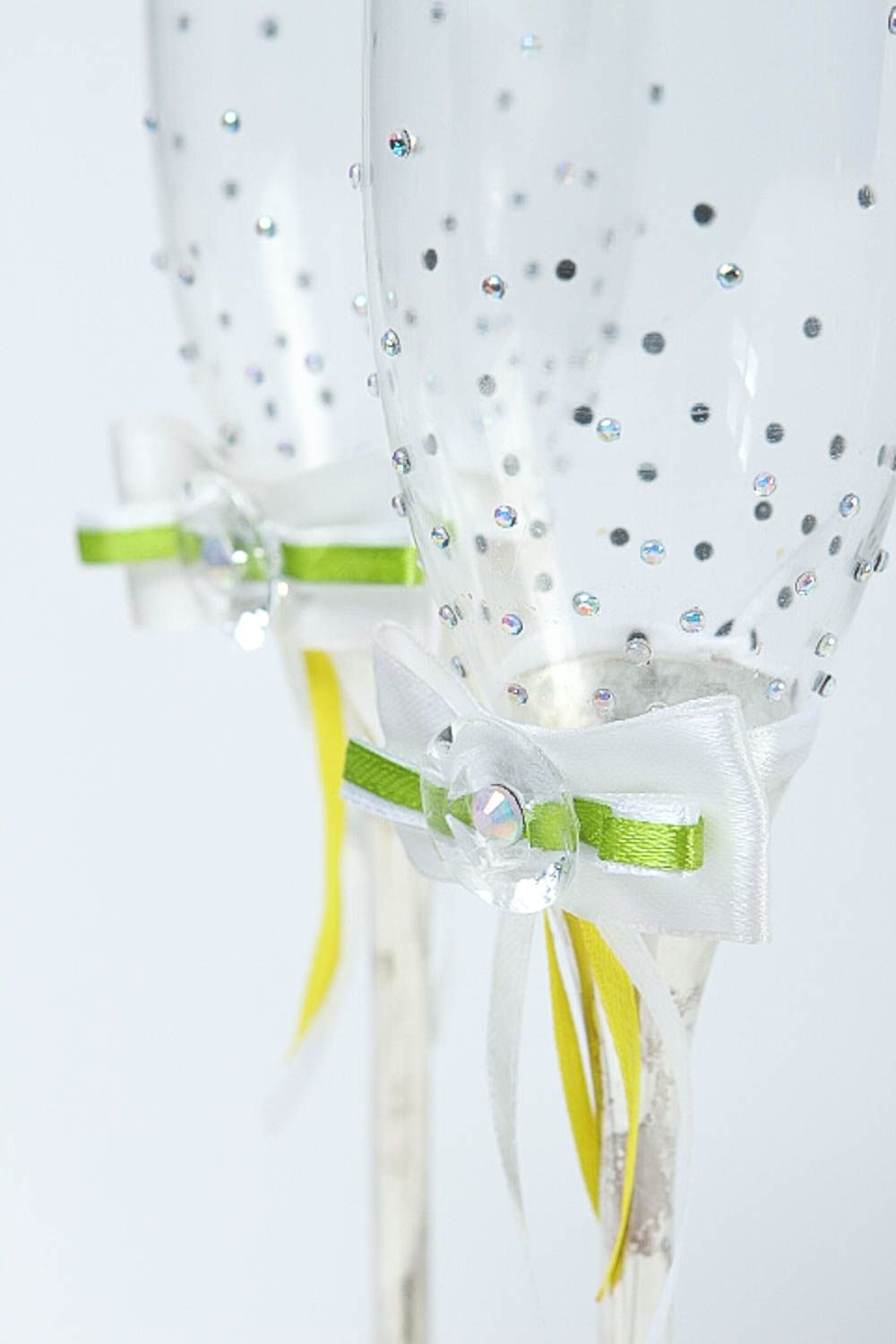 Beautiful handmade glass ware wedding glasses stemware ideas groom and bride photo 2