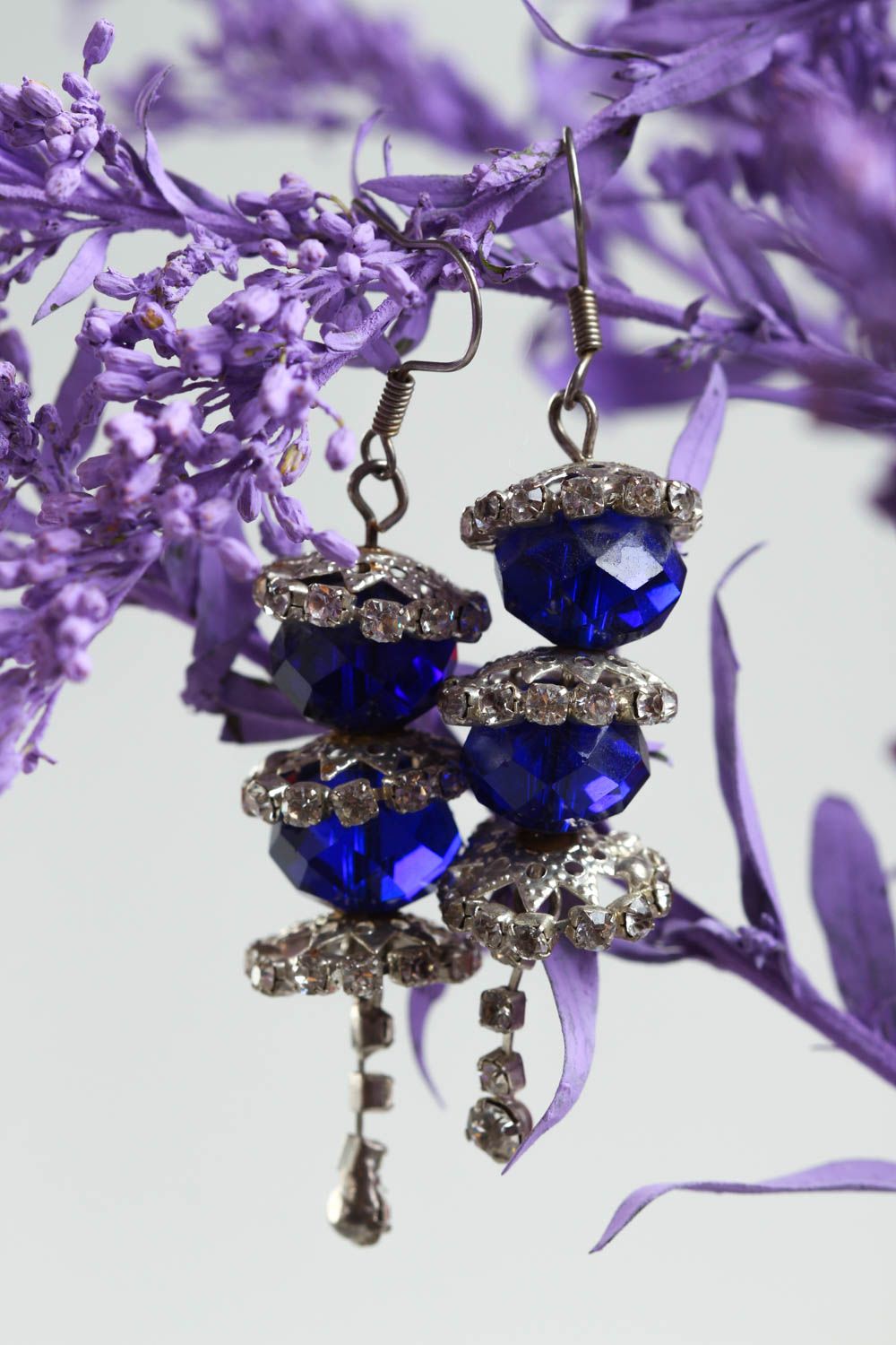 Handmade ausgefallener Ohrschmuck lange Ohrringe Accessoire für Frauen blau foto 1