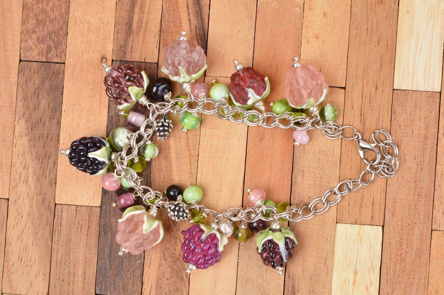 Bracelet perles en verre Bijou fait main baies multicolores Accessoire femme photo 3