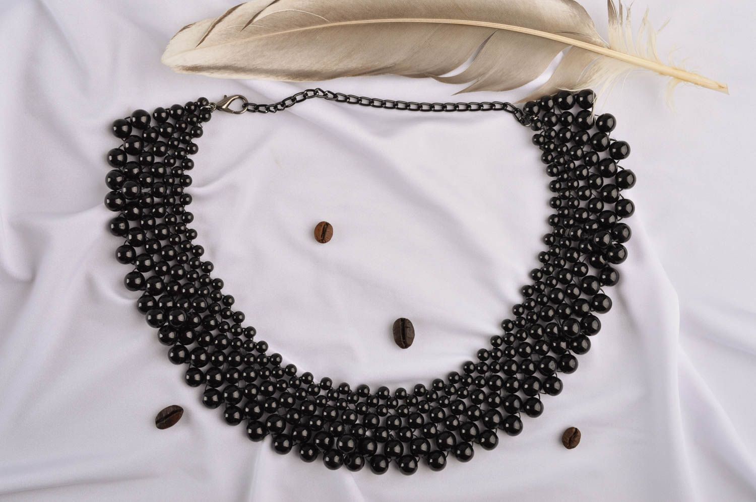 Collier noir Bijou fait main en fausses perles de soirée Cadeau femme original photo 1
