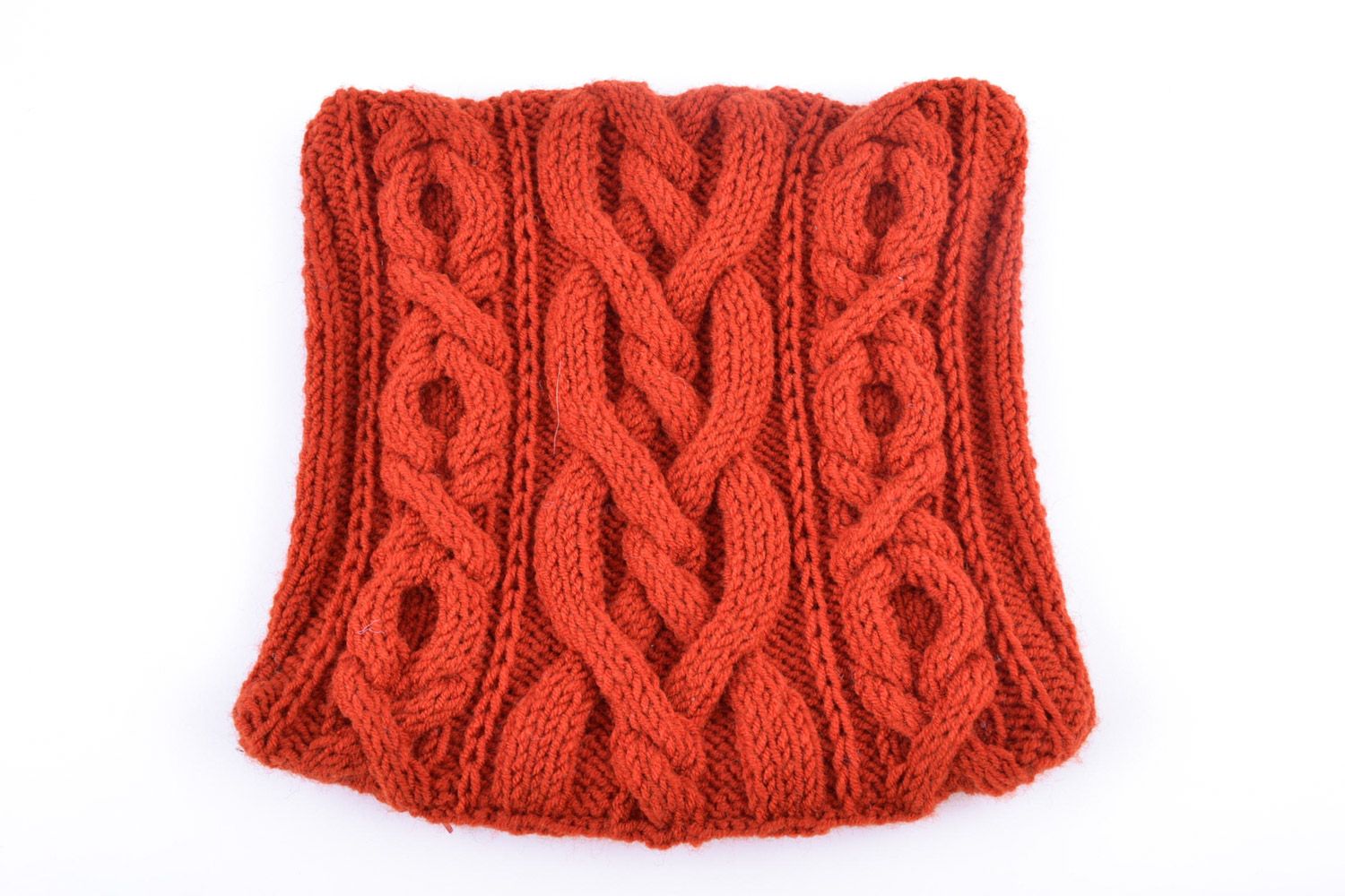 Petite housse de coussin tricotée en mi-laine aux aiguilles rouge faite main photo 3