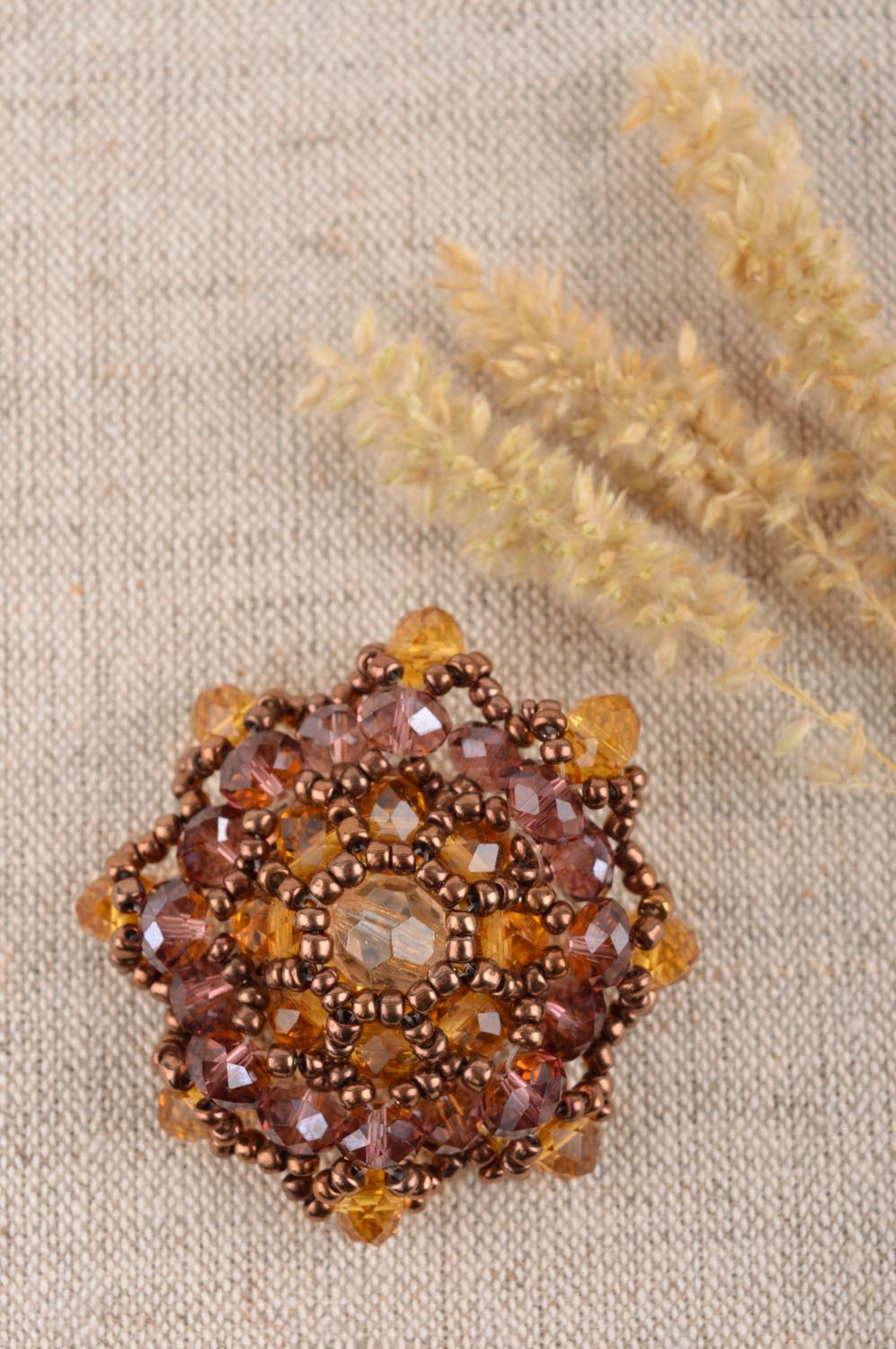 Broche faite main Broche marron perles de rocaille cristaux Cadeau femme photo 1