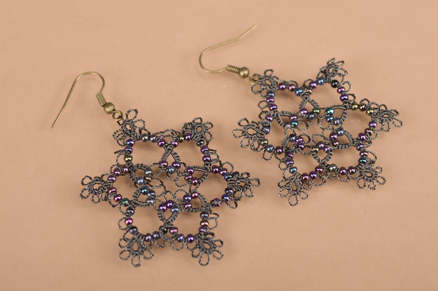 Black and violet handmade woven tatting earrings with beads photo 2