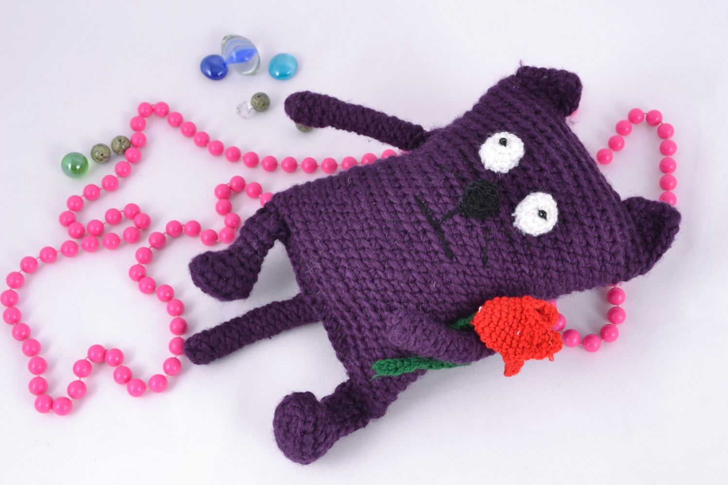 Мягкая вязаная игрушка кот фиолетовый фото 1
