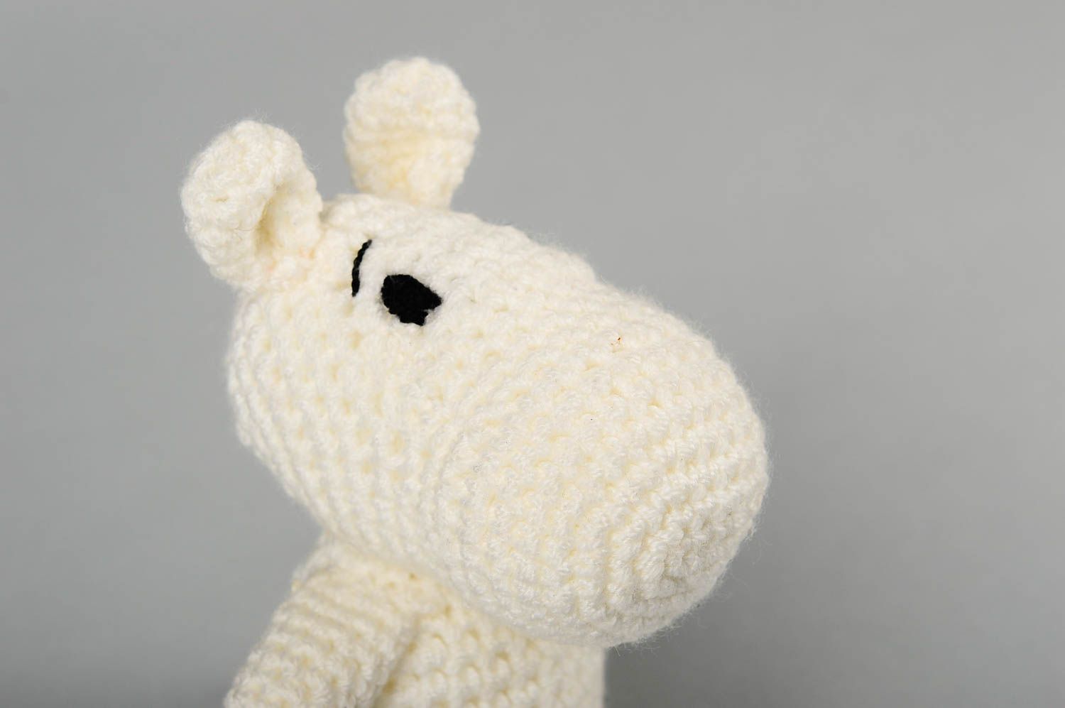 Jouet hippopotame blanc fait main Peluche tricot en coton Déco chambre photo 5