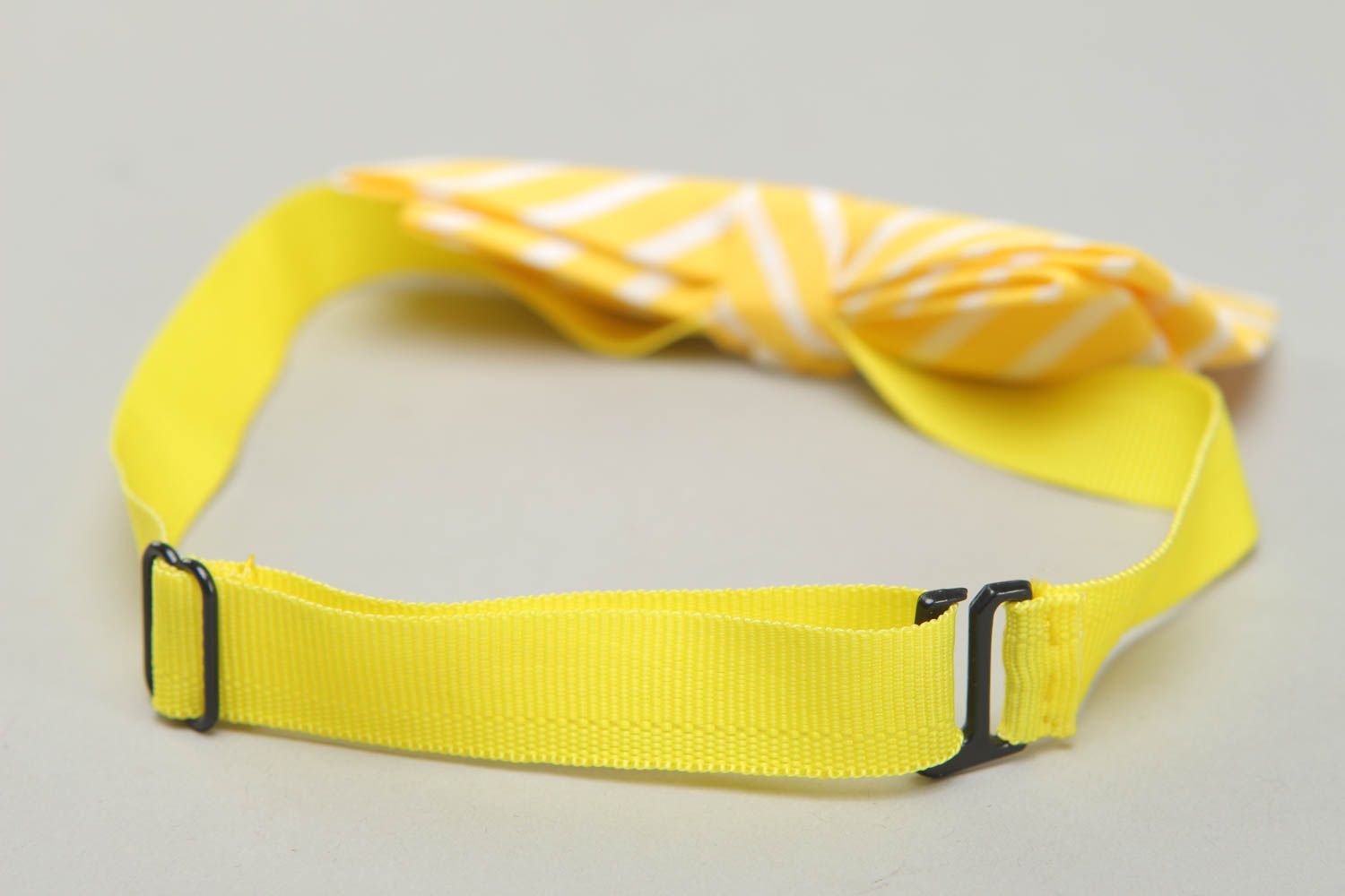 Lemon-colored fabric bow tie with stripes photo 3