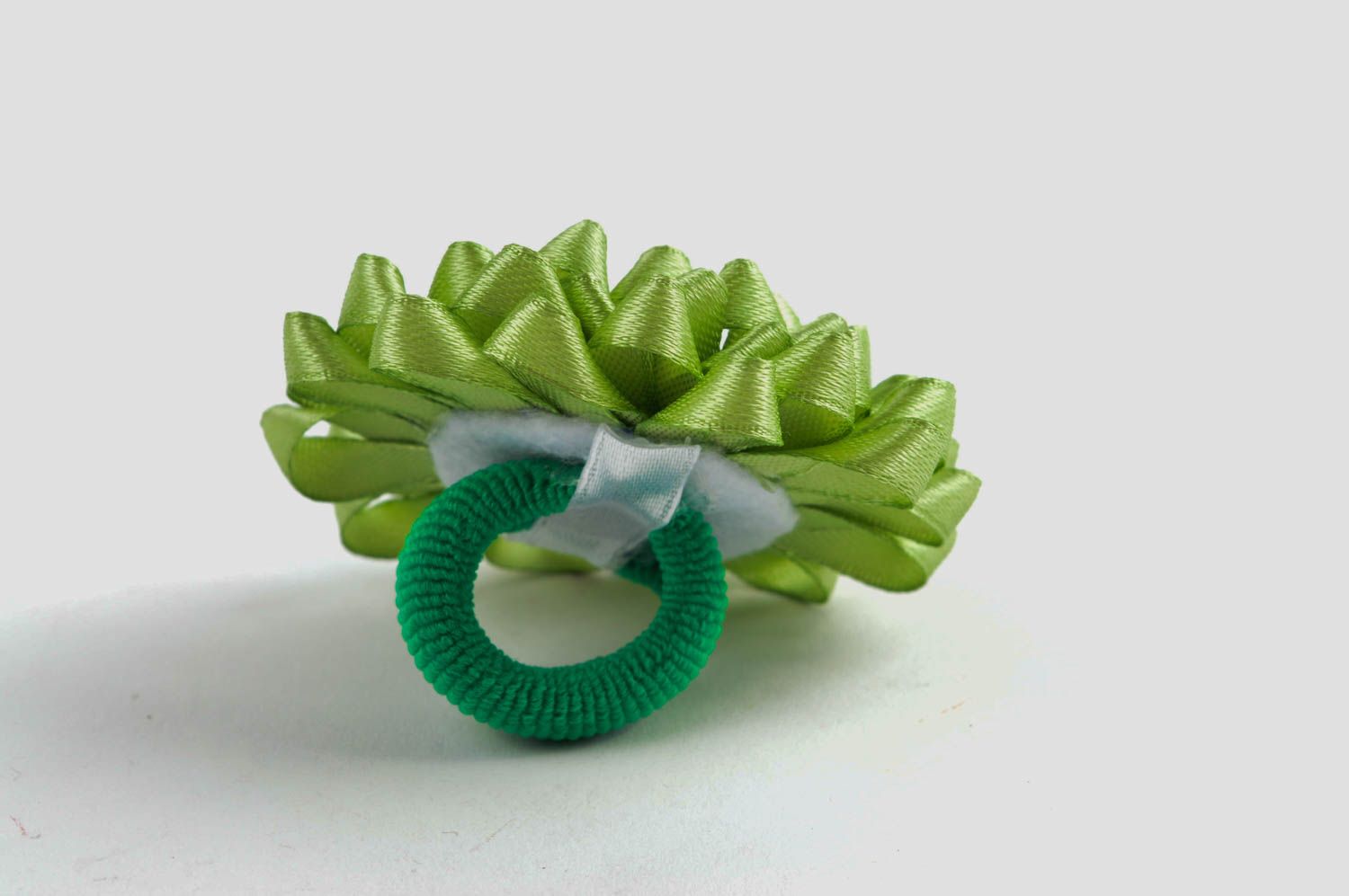 Beautiful handmade flower scrunchie stylish hair tie hair style ideas for kids photo 2