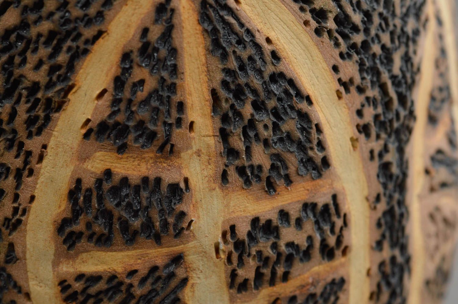 Миниатюрная глиняная ваза расписанная глазурью ручной работы в этно стиле фото 4