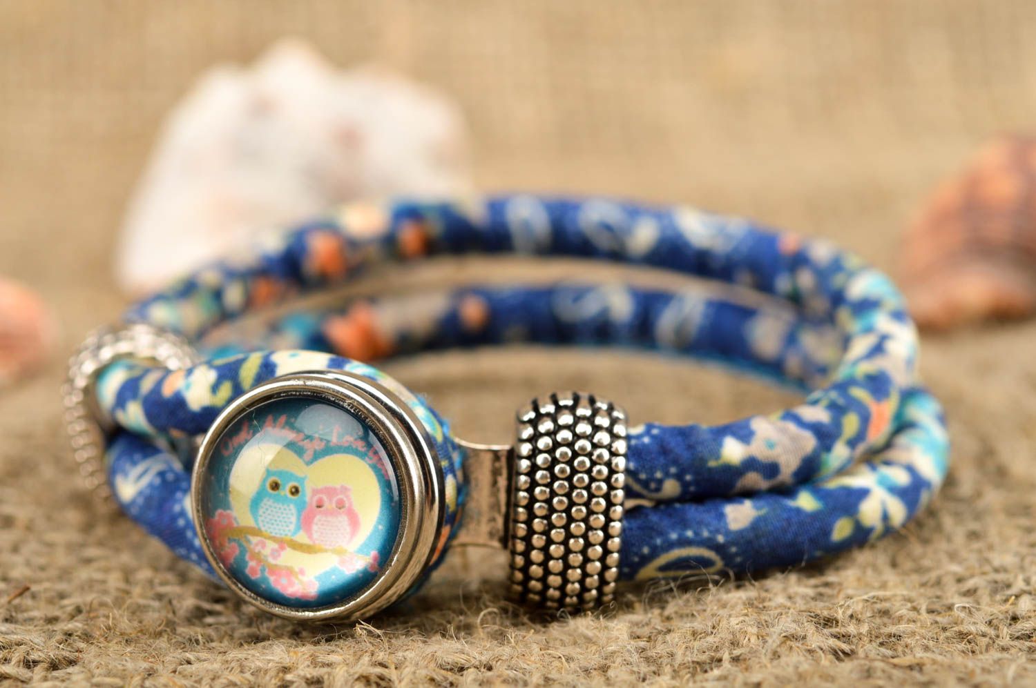 Bracelet textile fantaisie bleu Bijou fait main Accessoire original pour femme photo 1