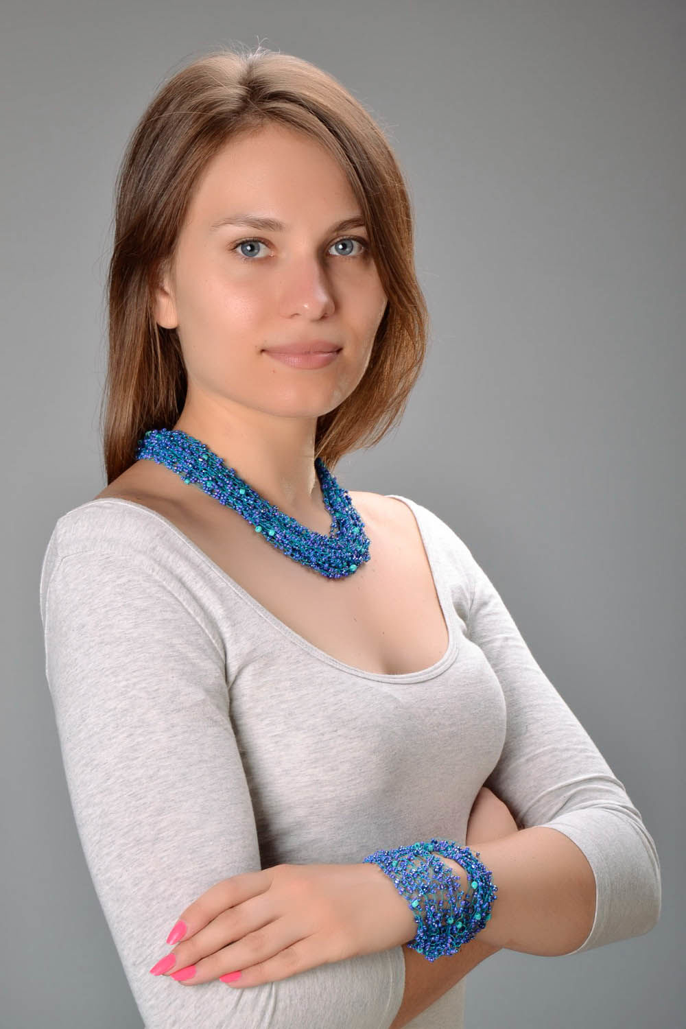 Jewelry Set made of blue beads: necklace and bracelet photo 5