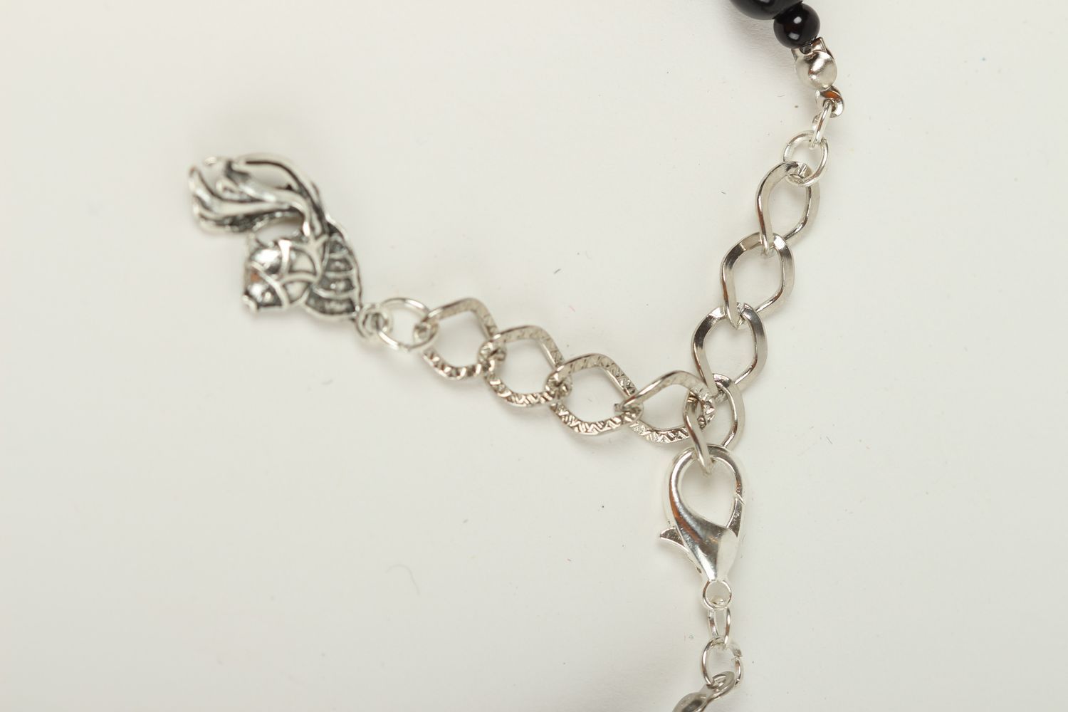 Колье из бисера украшение ручной работы ожерелье из бисера черное с бусинами фото 5