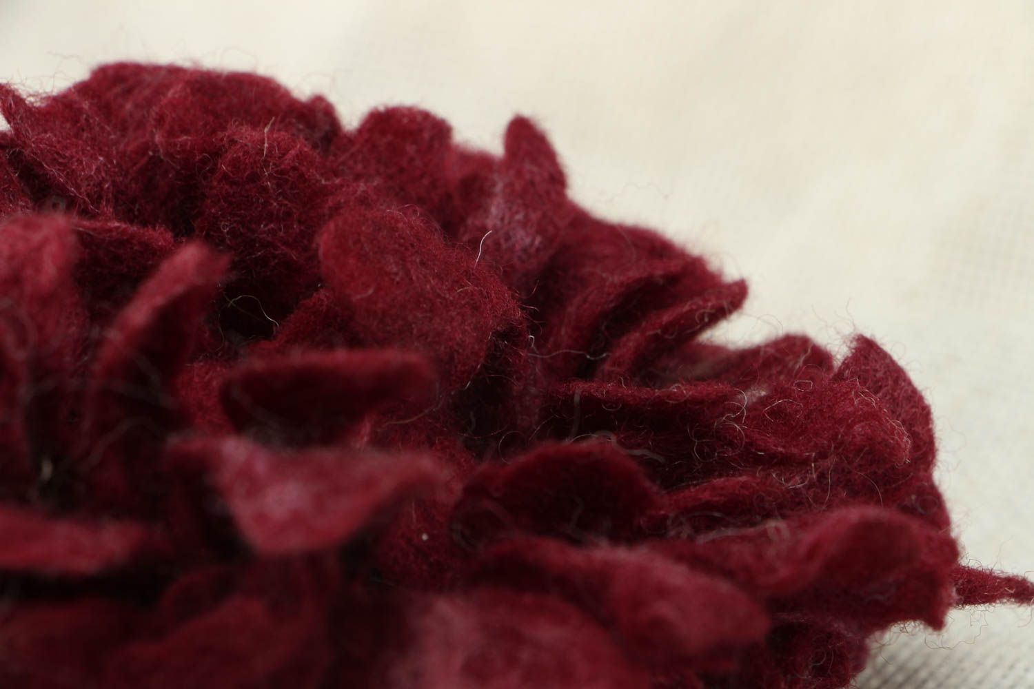 Wool brooch hair clip in the shape of claret flower photo 2