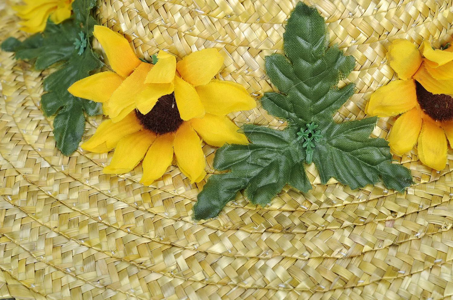 Women's hat with sunflowers photo 1