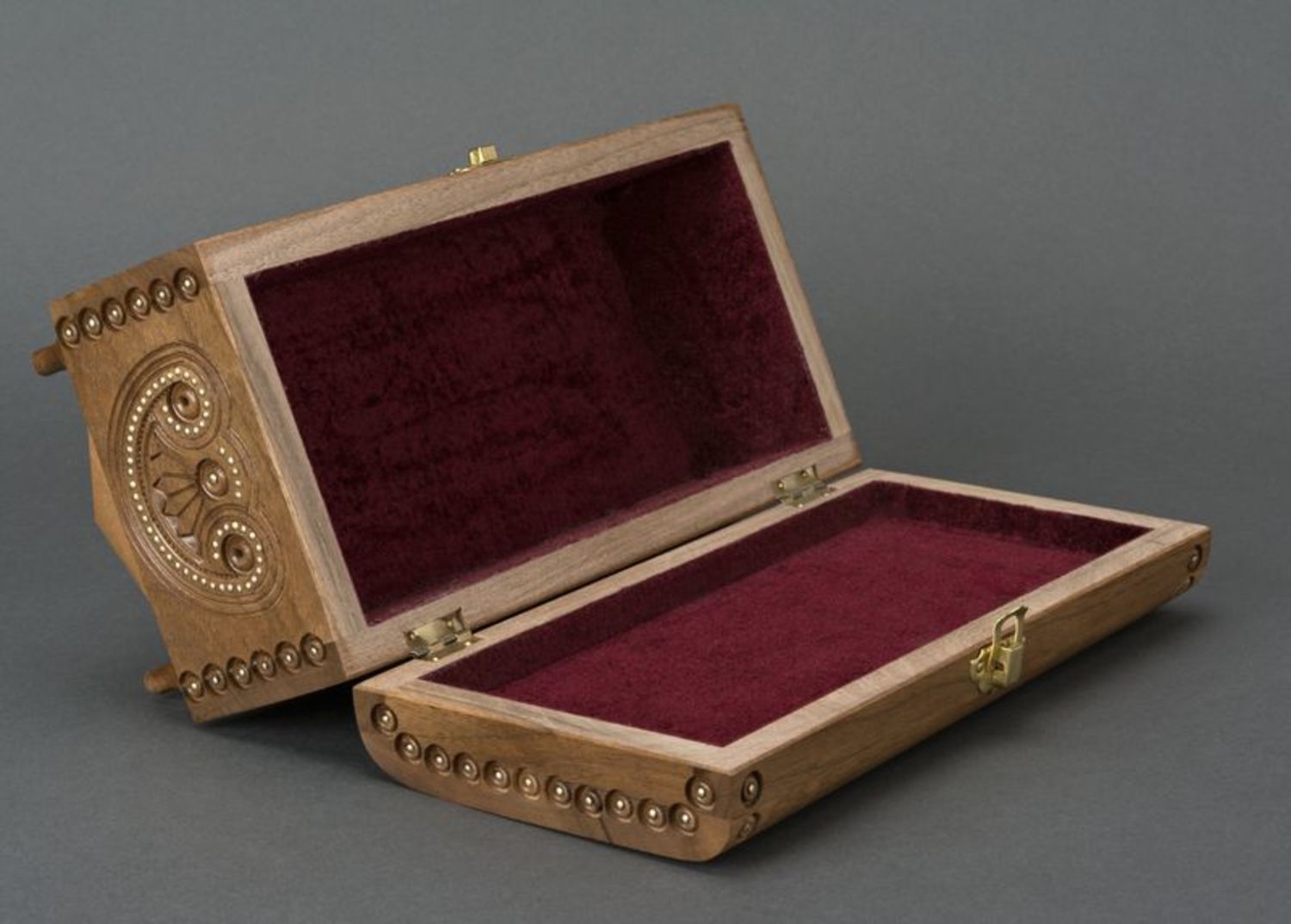 Jewelry box with inlay photo 3