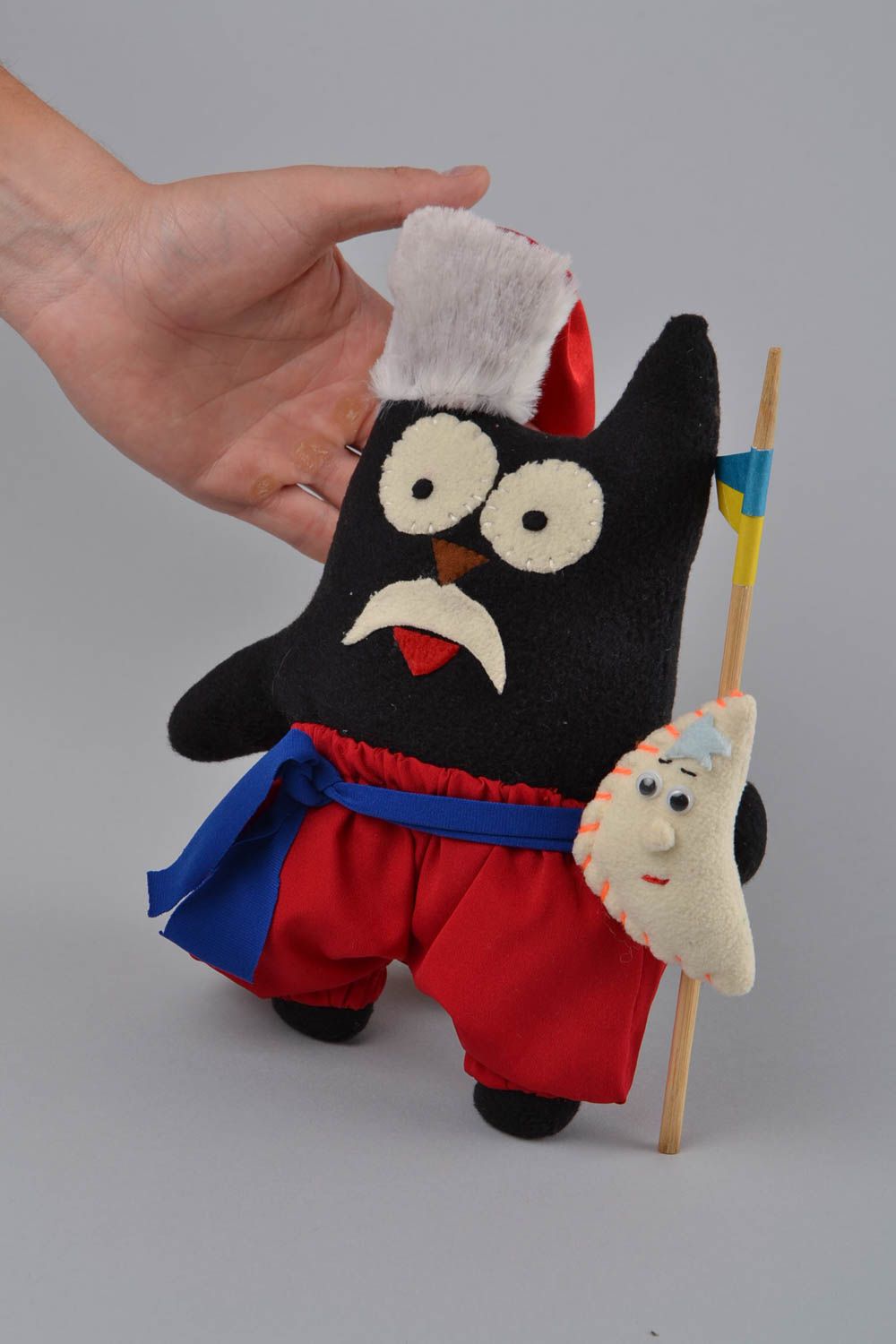 Кот мягкая игрушка в костюме с усами красивый смешной черный ручная работа фото 2