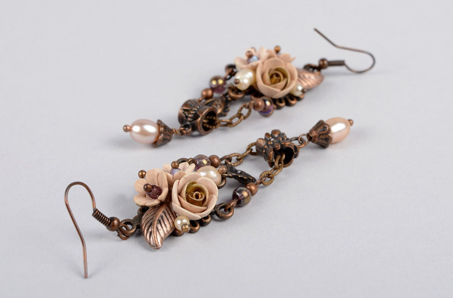 Damen Ohrhänger handmade Ohrringe Blumen Juwelier Modeschmuck in Beige schön foto 3