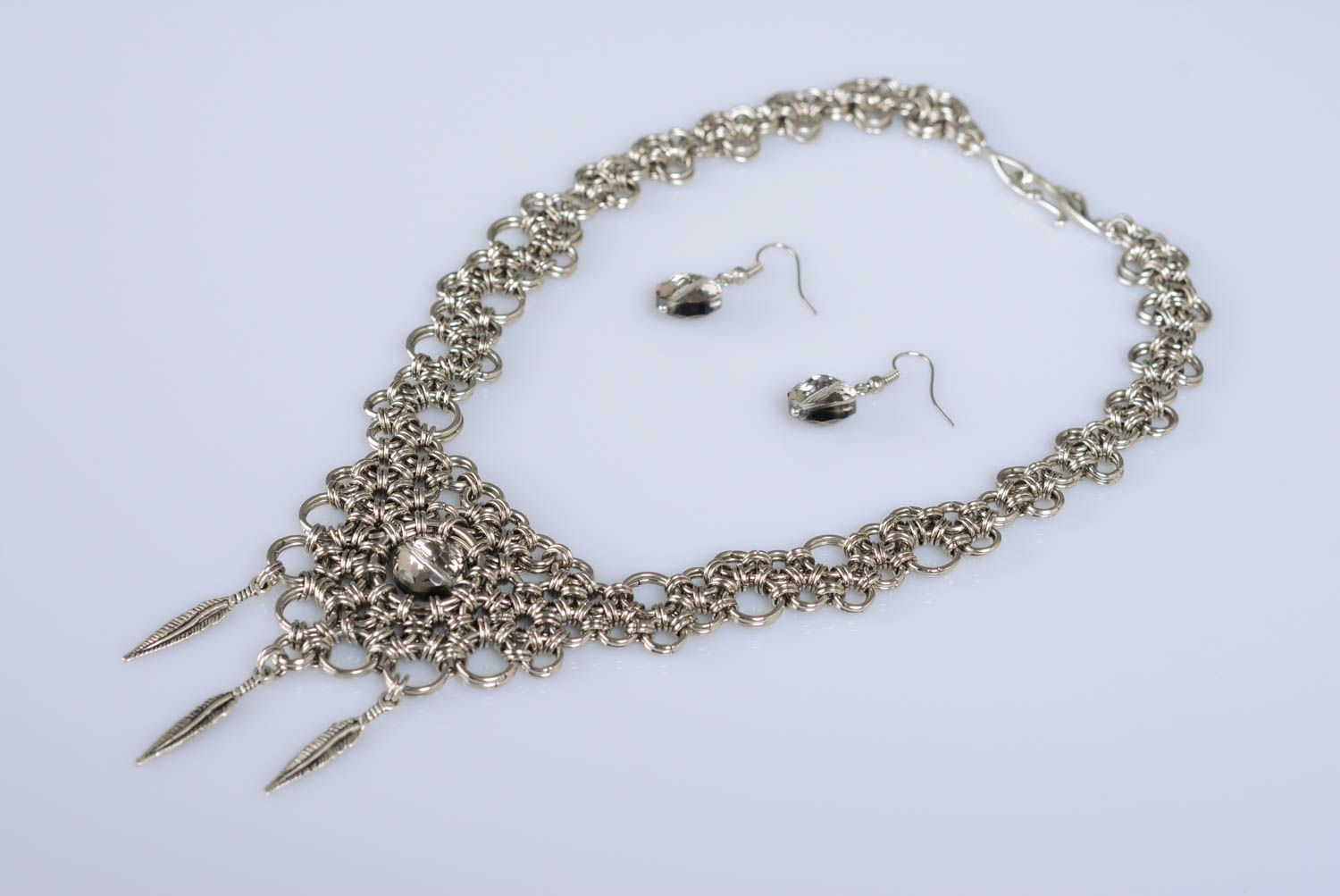 Handmade Schmuck Set Collier und Ohrringe aus Metallketten schön mit Glasperlen foto 1