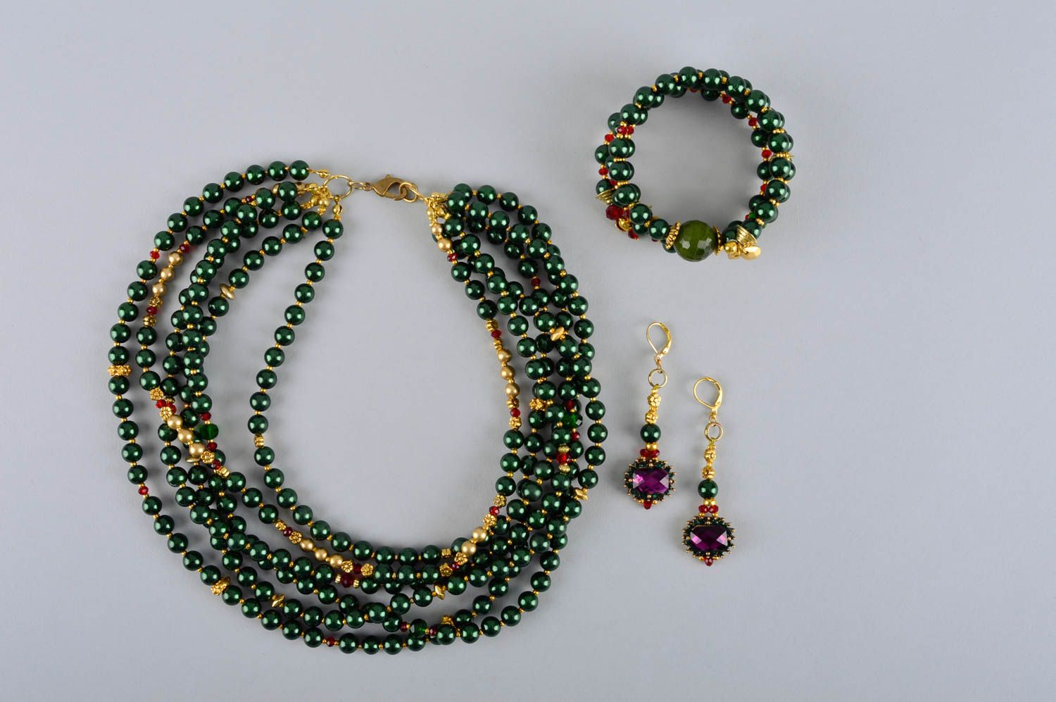 Parure de bijoux Collier multirang Boucles d'oreilles Bracelet verts originaux photo 2