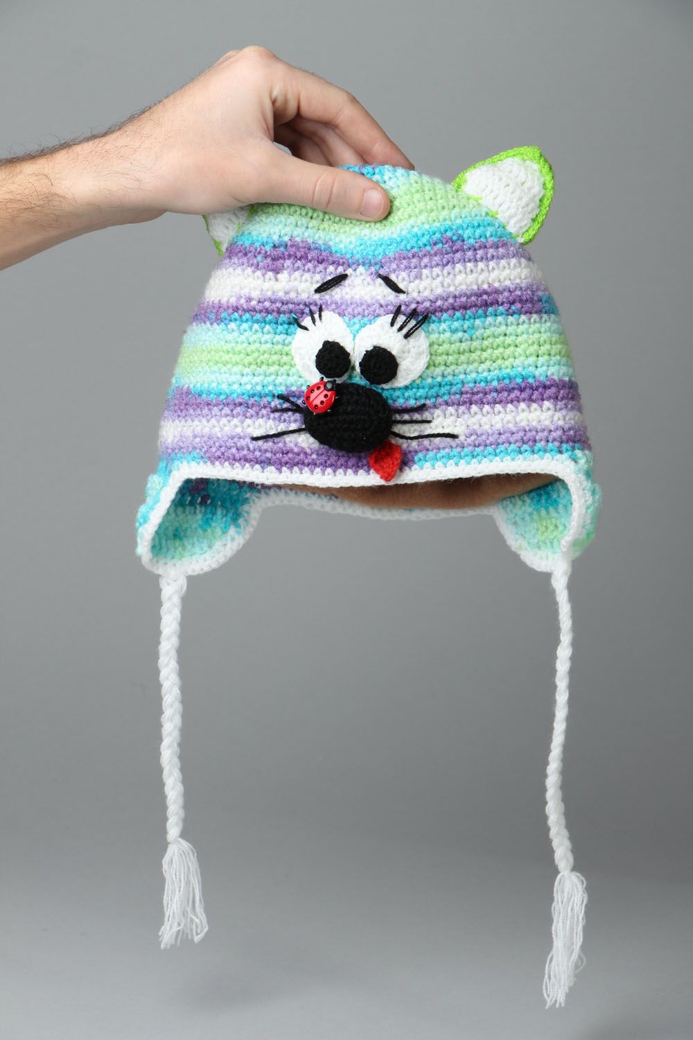 Bonnet tricoté Chat avec coccinelle fait main photo 4