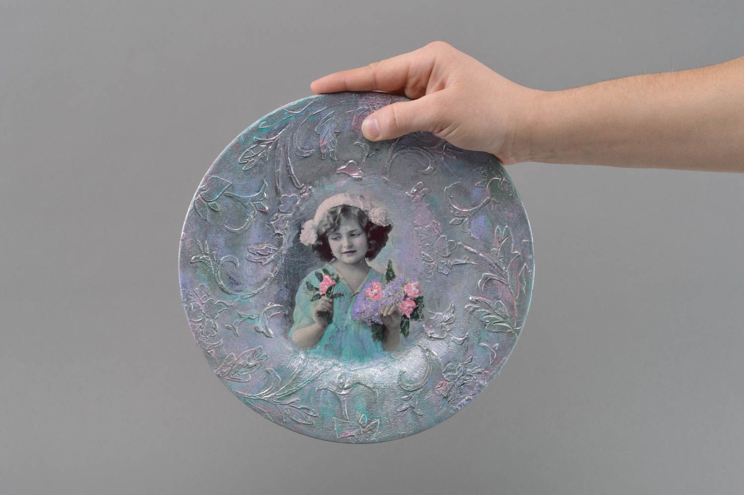 Handmade designer decoupage glass plate in vintage style in blue color palette photo 4