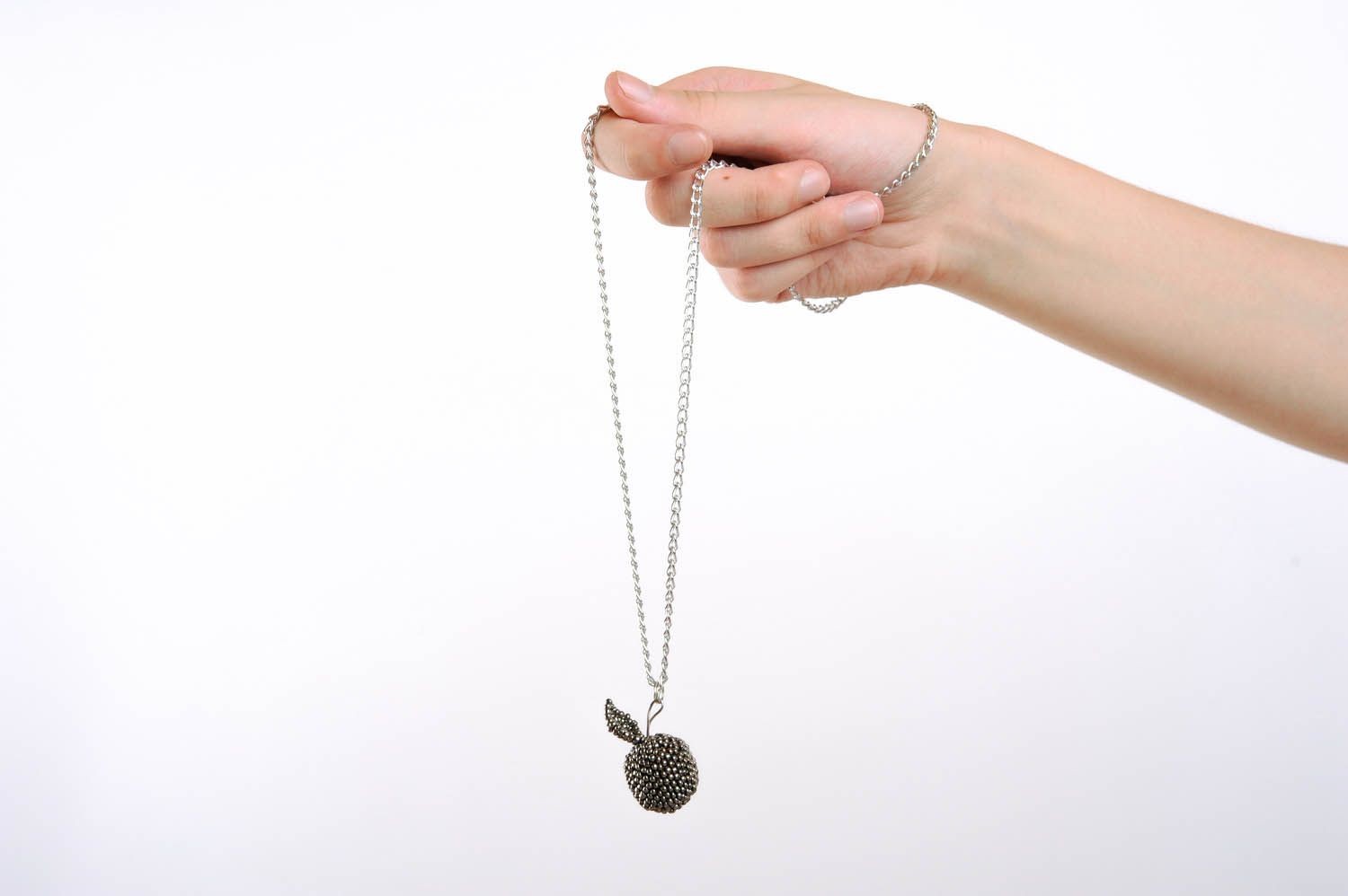 Ciondolo in perline fatto a mano pendente originale accessorio da donna
 foto 5