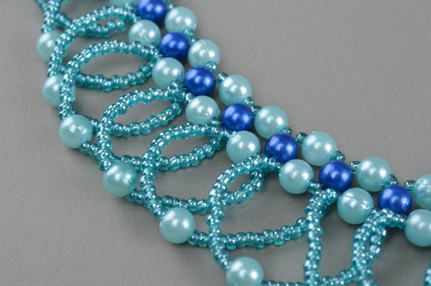 Collier en perles de rocaille et perles fantaisie couleur turquoise fait main photo 3