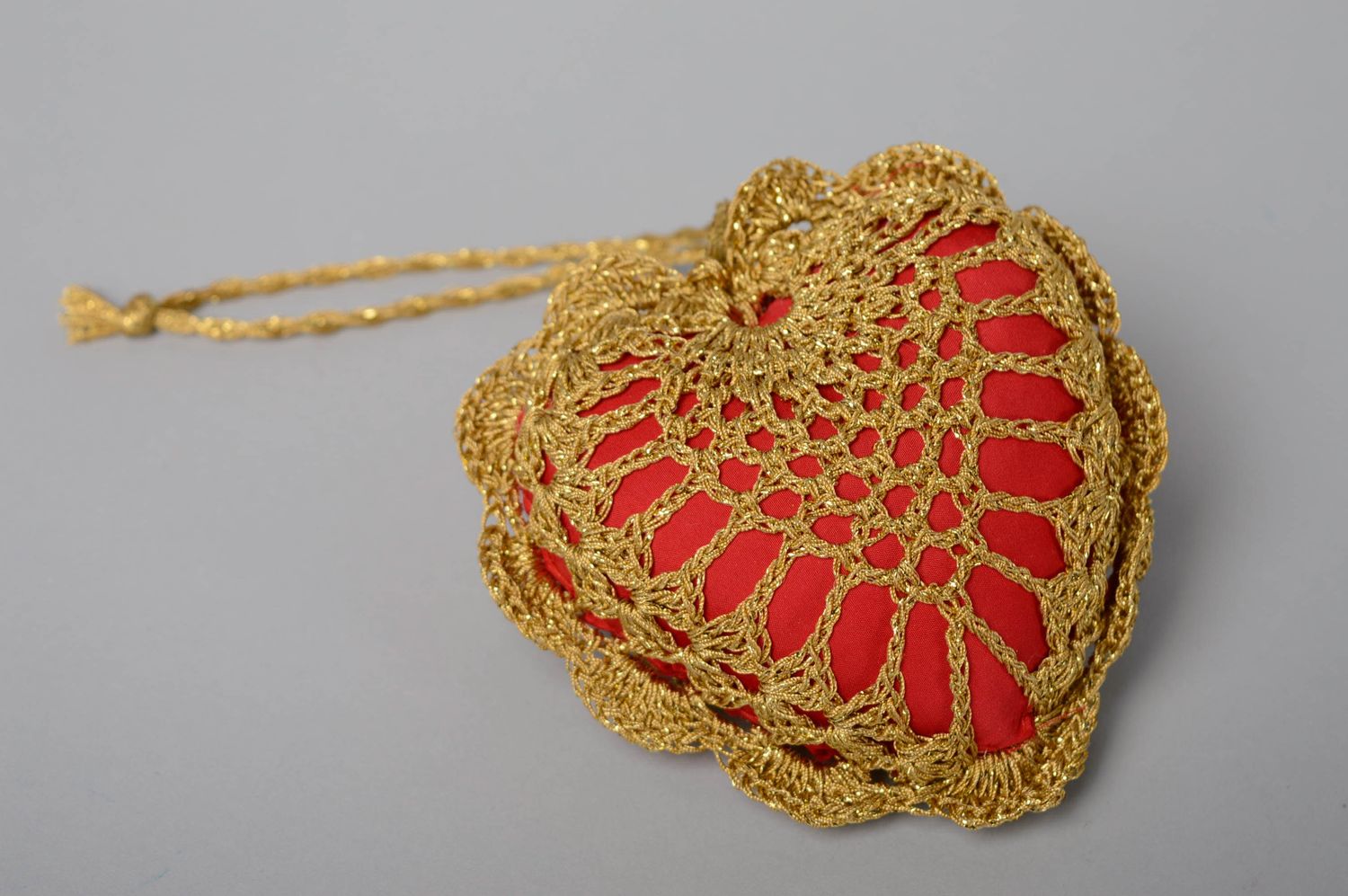 Suspension décorative Coeur d'or au crochet photo 5