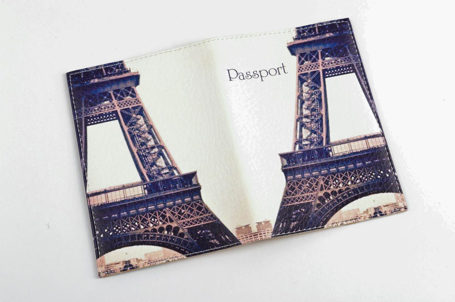 Обложка на паспорт ручной работы необычный подарок кожаный аксессуар Париж фото 4