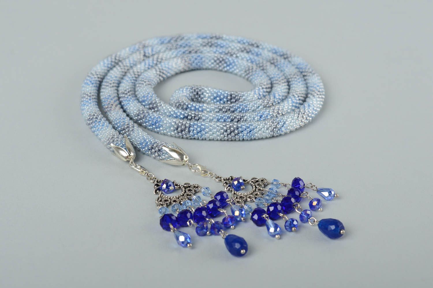 Collier perles rocailles Bijou fait main Collier ceinture Lariat bleu clair rayé photo 2