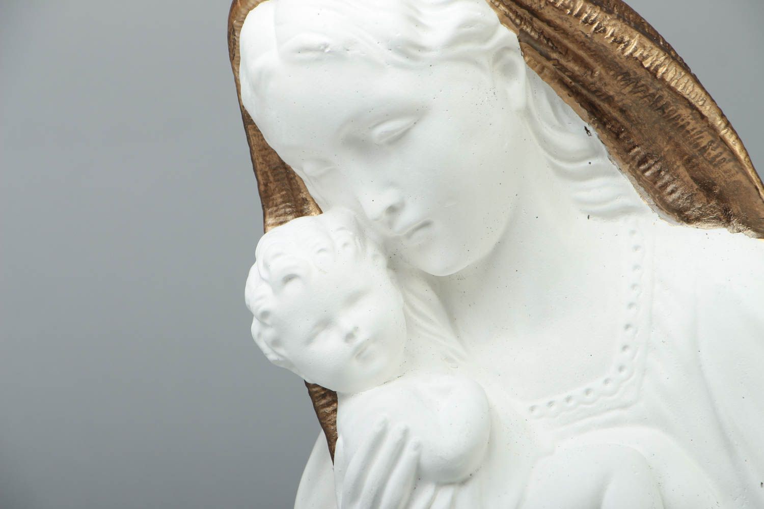 Designer plaster miniature Madonna with baby photo 2