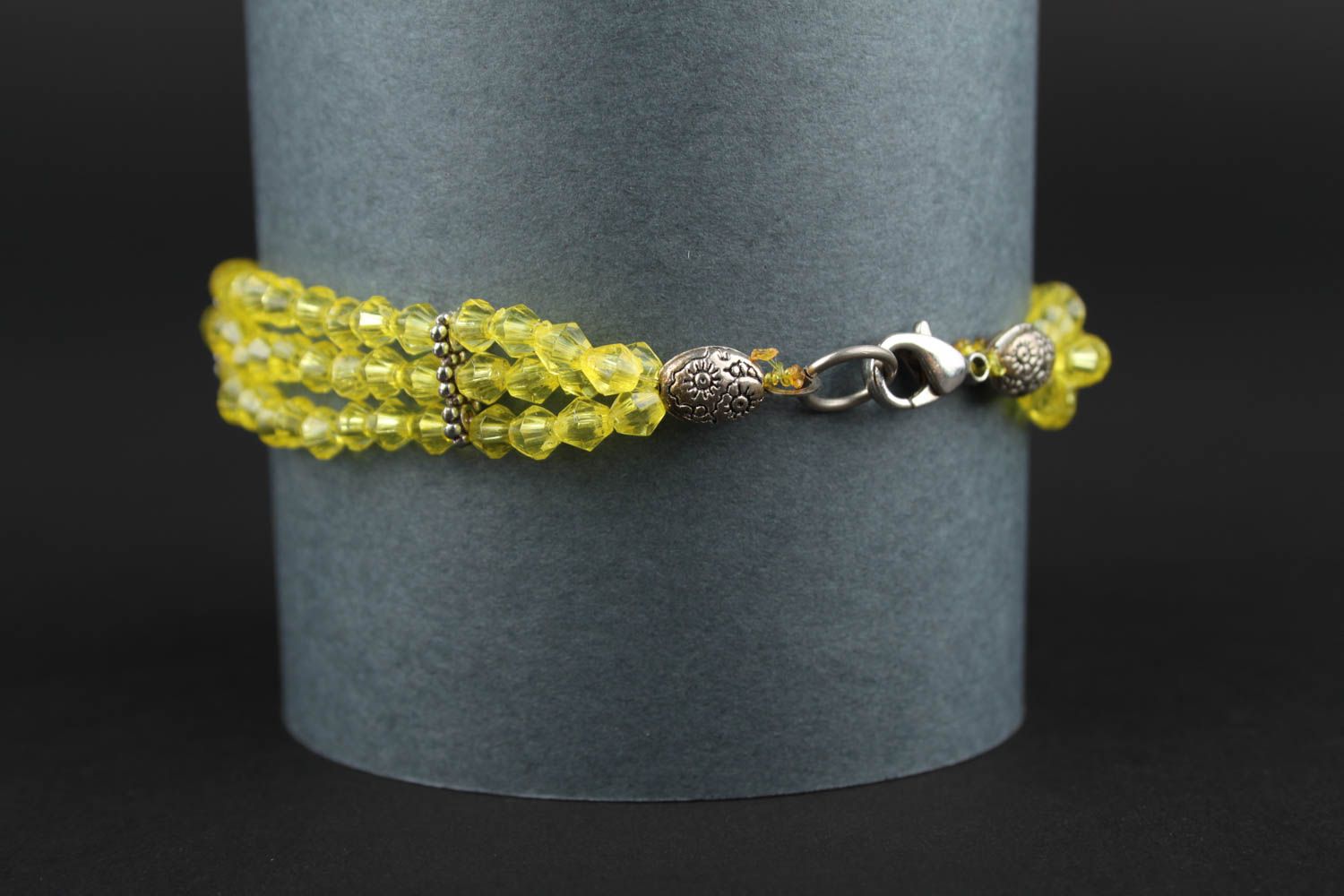 Bracelet jaune Bijou fait main en perles à facettes original Cadeau pour femme photo 2
