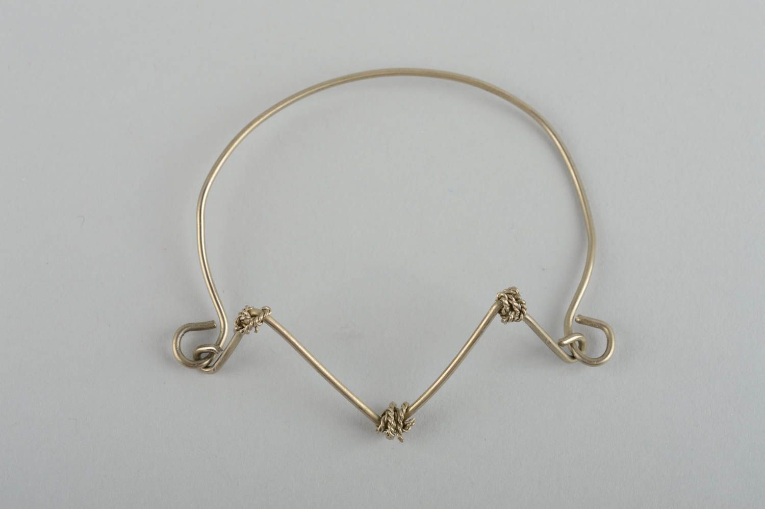Bracciale in metallo fatto a mano accessorio originale braccialetto donna foto 2