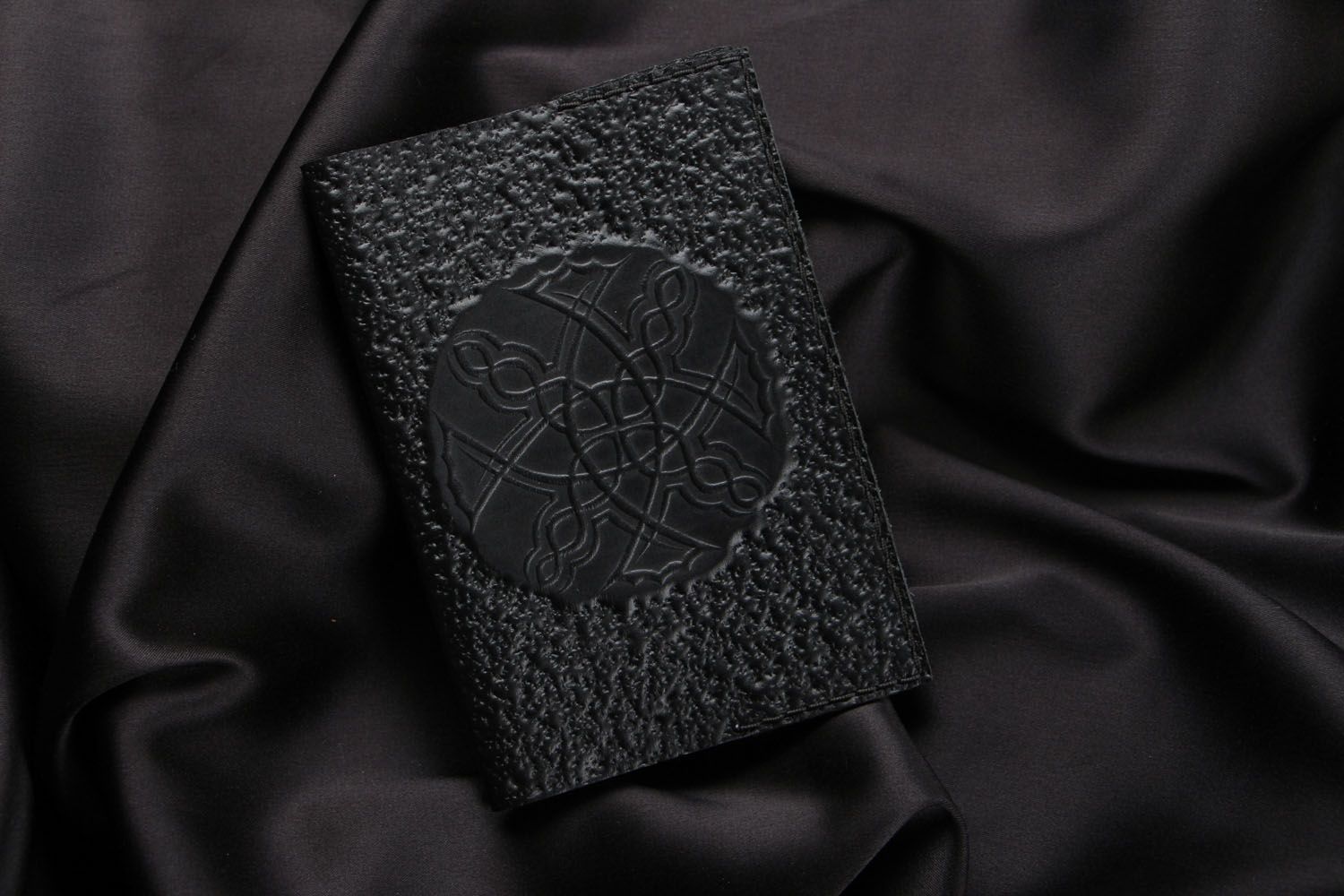 Leather passport cover photo 1