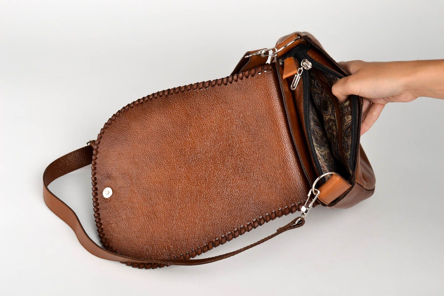 Сумка ручной работы сумка через плечо кожаная сумка коричневая с рисунком фото 5