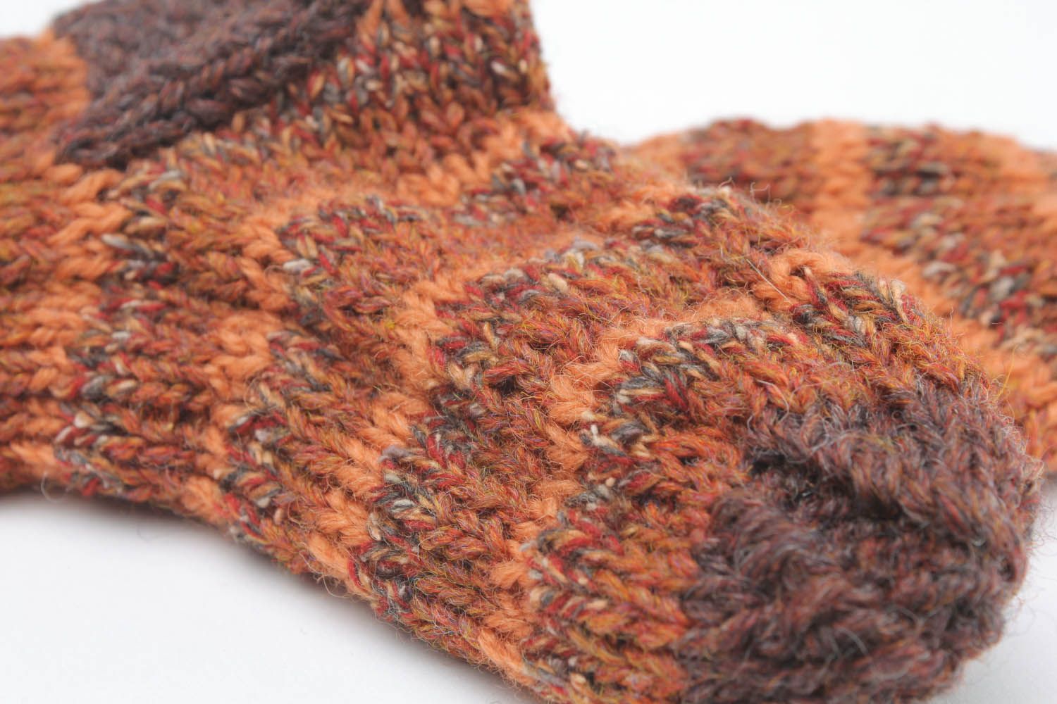 Meias quentes de homem tricotadas de lã natural à mão  foto 2