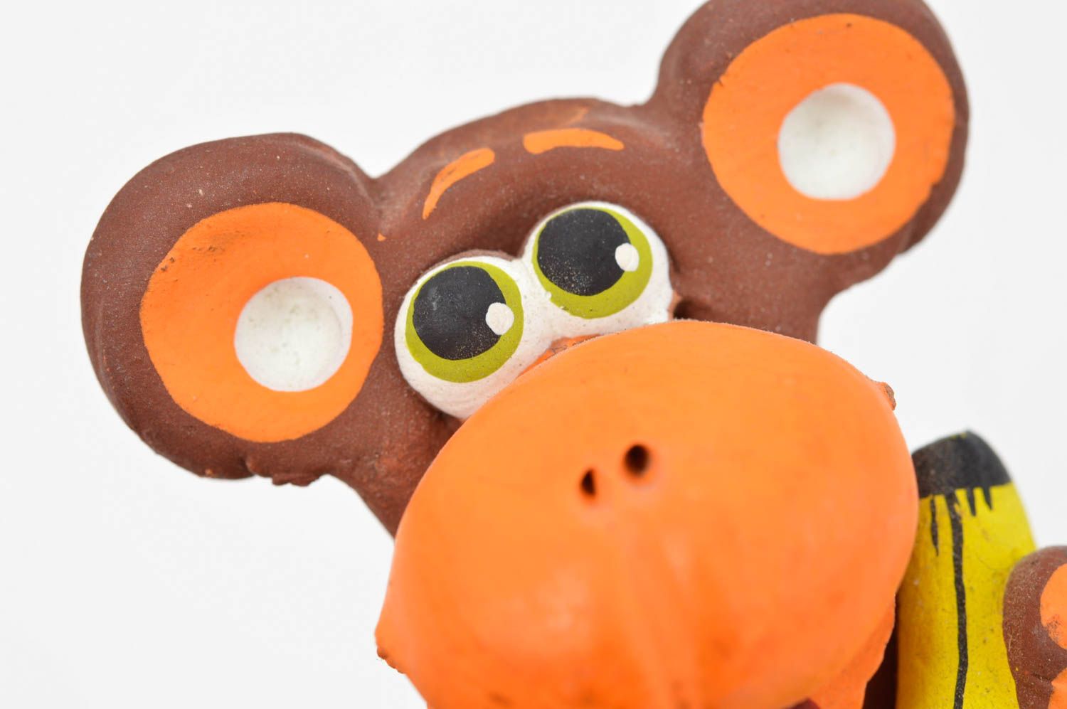 Greller Kühlschrankmagnet aus Ton Affe originell künstlerische Handarbeit foto 5