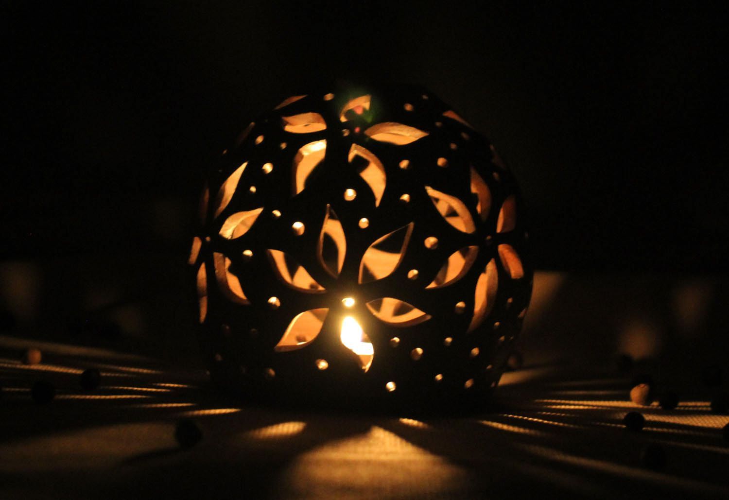 Round ceramic candlestick photo 1