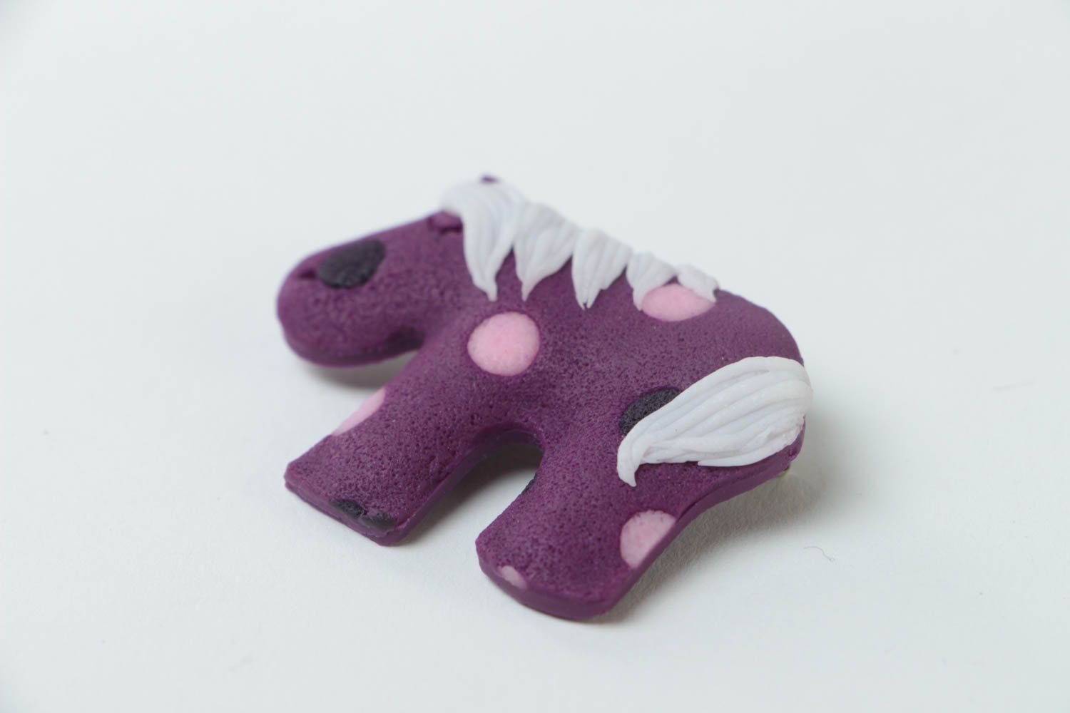 Broche poney en pâte polymère faite main violette pour enfants et jeunes filles photo 3