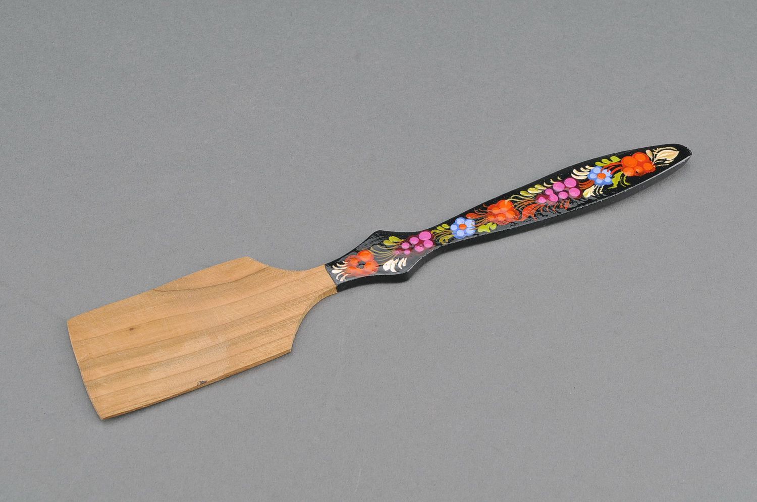 Kitchen spatula made of beech wood photo 2