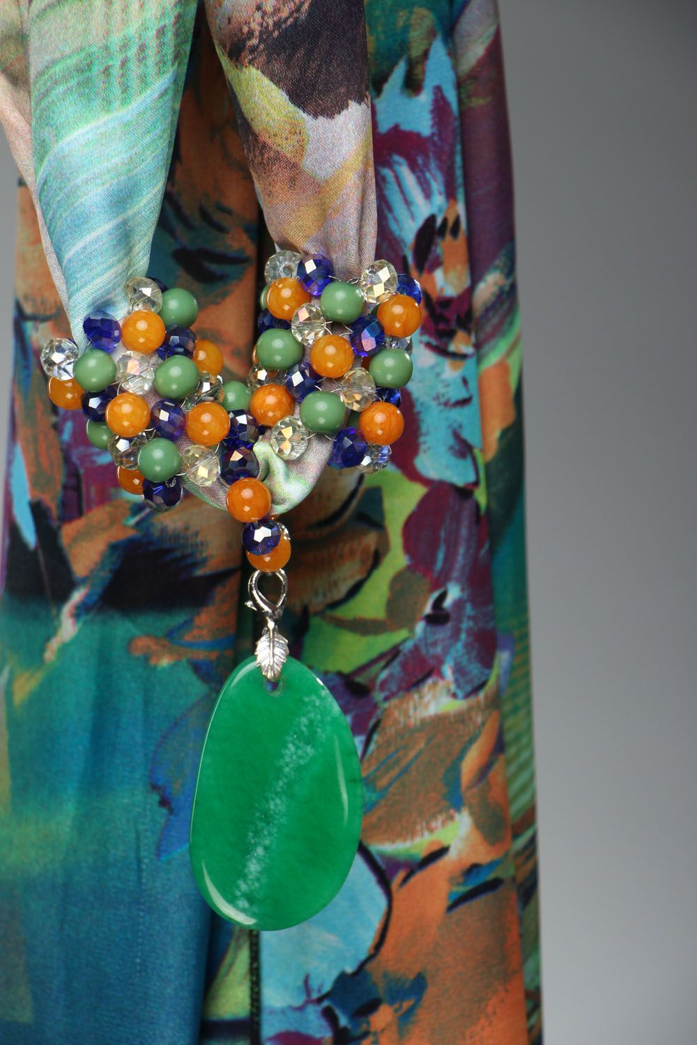 Silk scarf with agate and cat's eye stones photo 4
