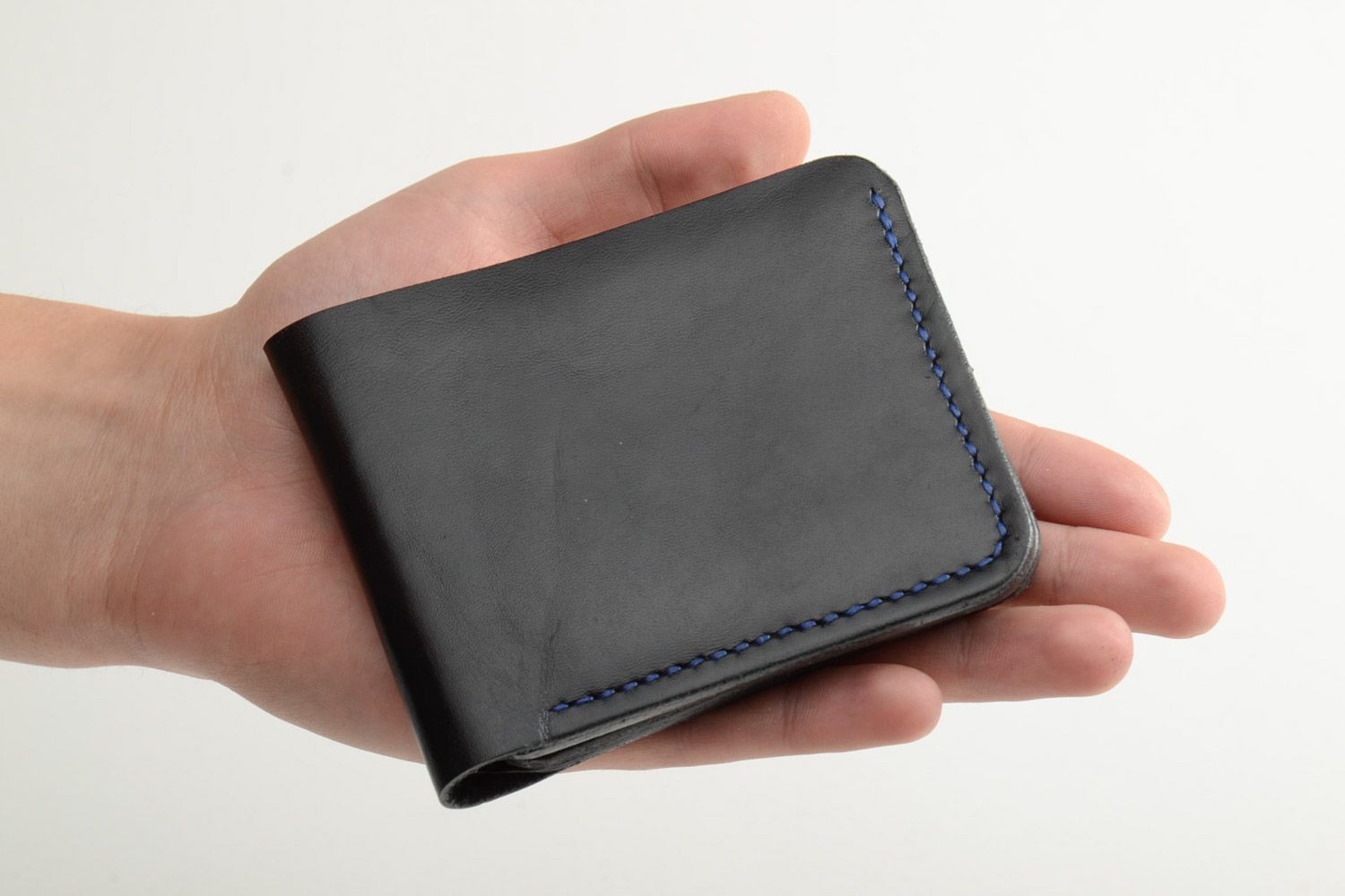 Кожаный кошелек ручной работы черный на 6 отделений оригинальный подарок мужчине фото 5