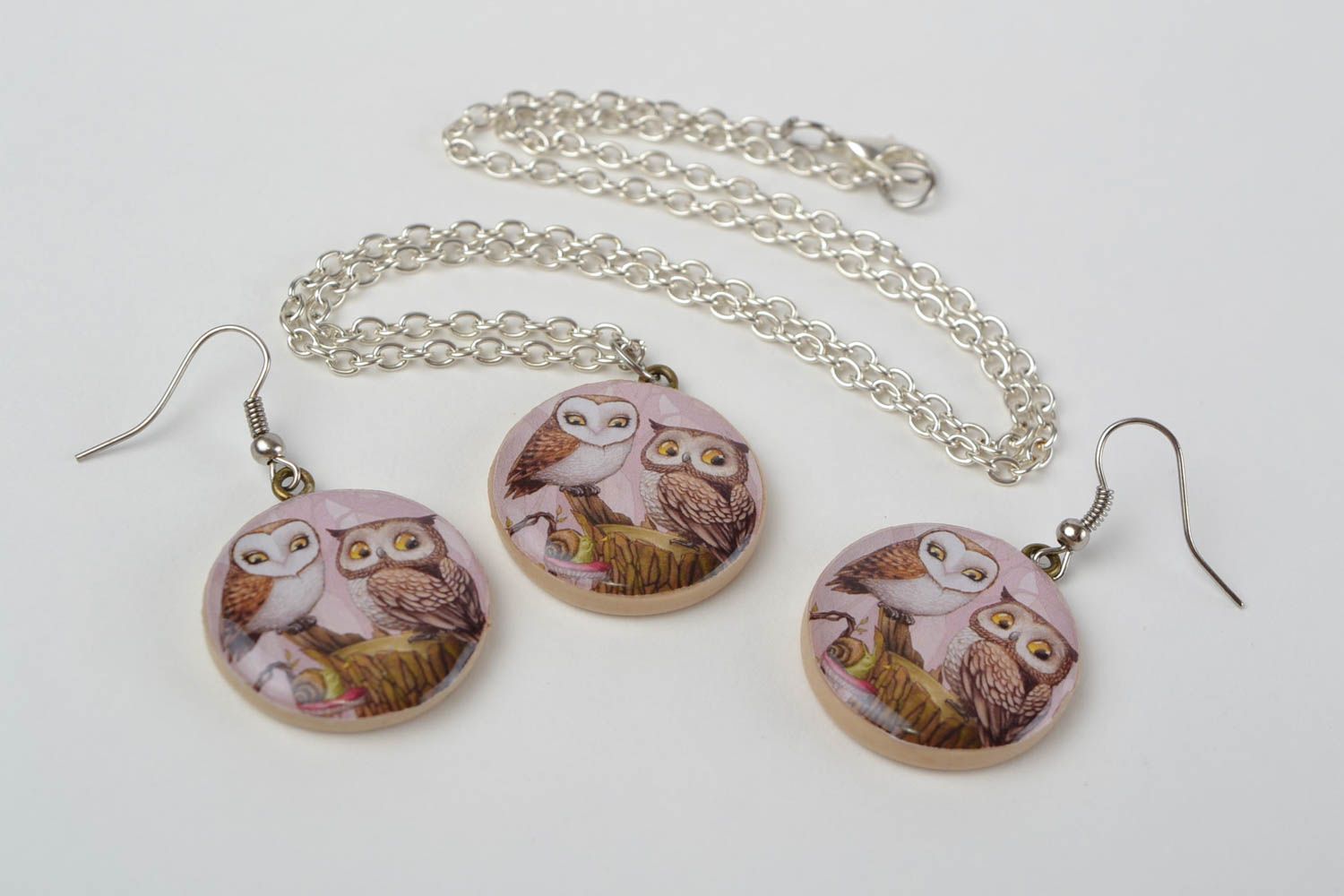 Beautiful handmade jewelry set plastic earrings and pendant with decoupage Owls photo 3