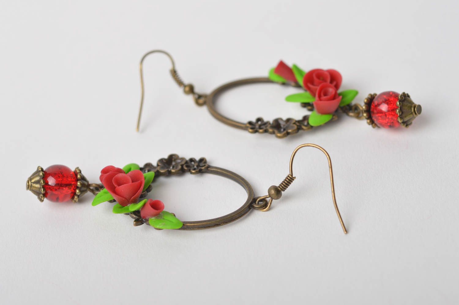 Boucles d'oreilles pendantes Bijou fait main rondes fleurs Cadeau pour femme photo 4