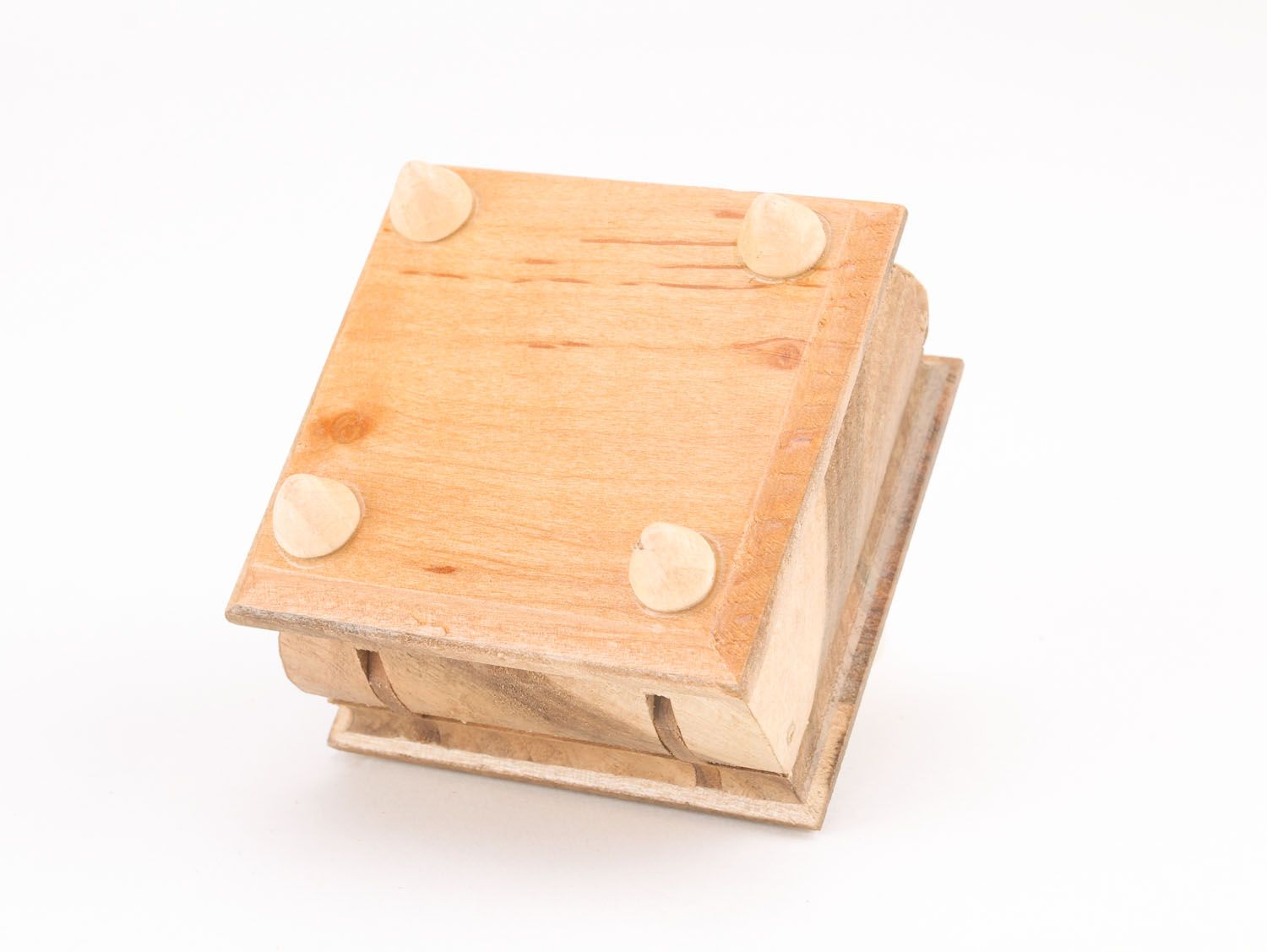 Caja de madera hecha a mano foto 2